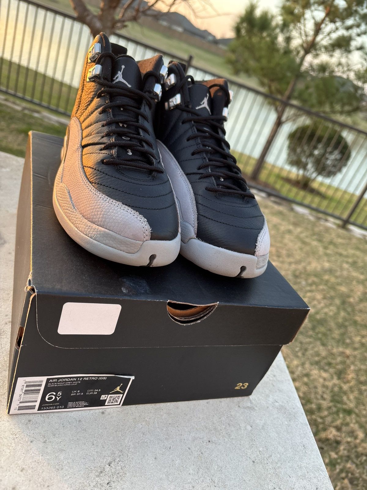Jordan Brand Air Jordan 12 Retro Barons Size US 6.5 / EU 39-40 - 3 Thumbnail