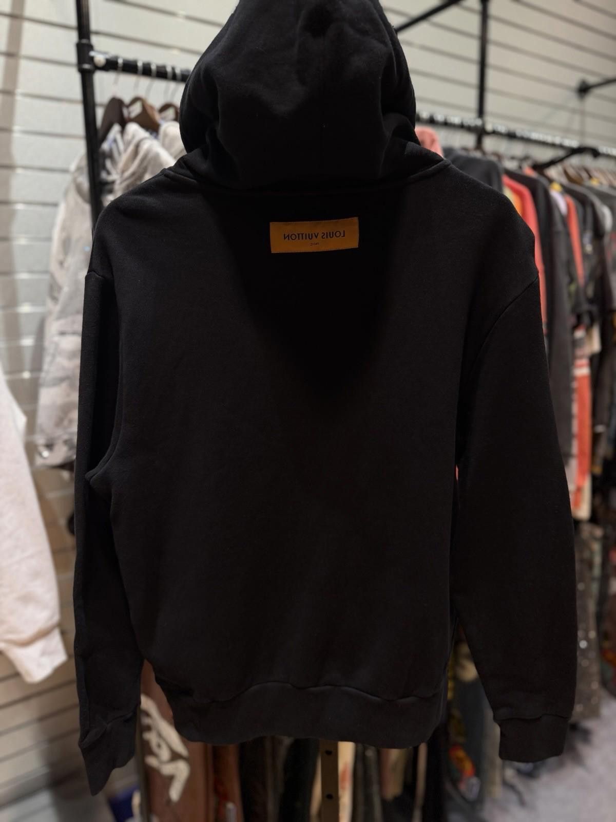 Louis Vuitton Size Medium - Louis Vuitton Graphic Hoodie Black SS22 1A9SVP Size US M / EU 48-50 / 2 - 9 Thumbnail