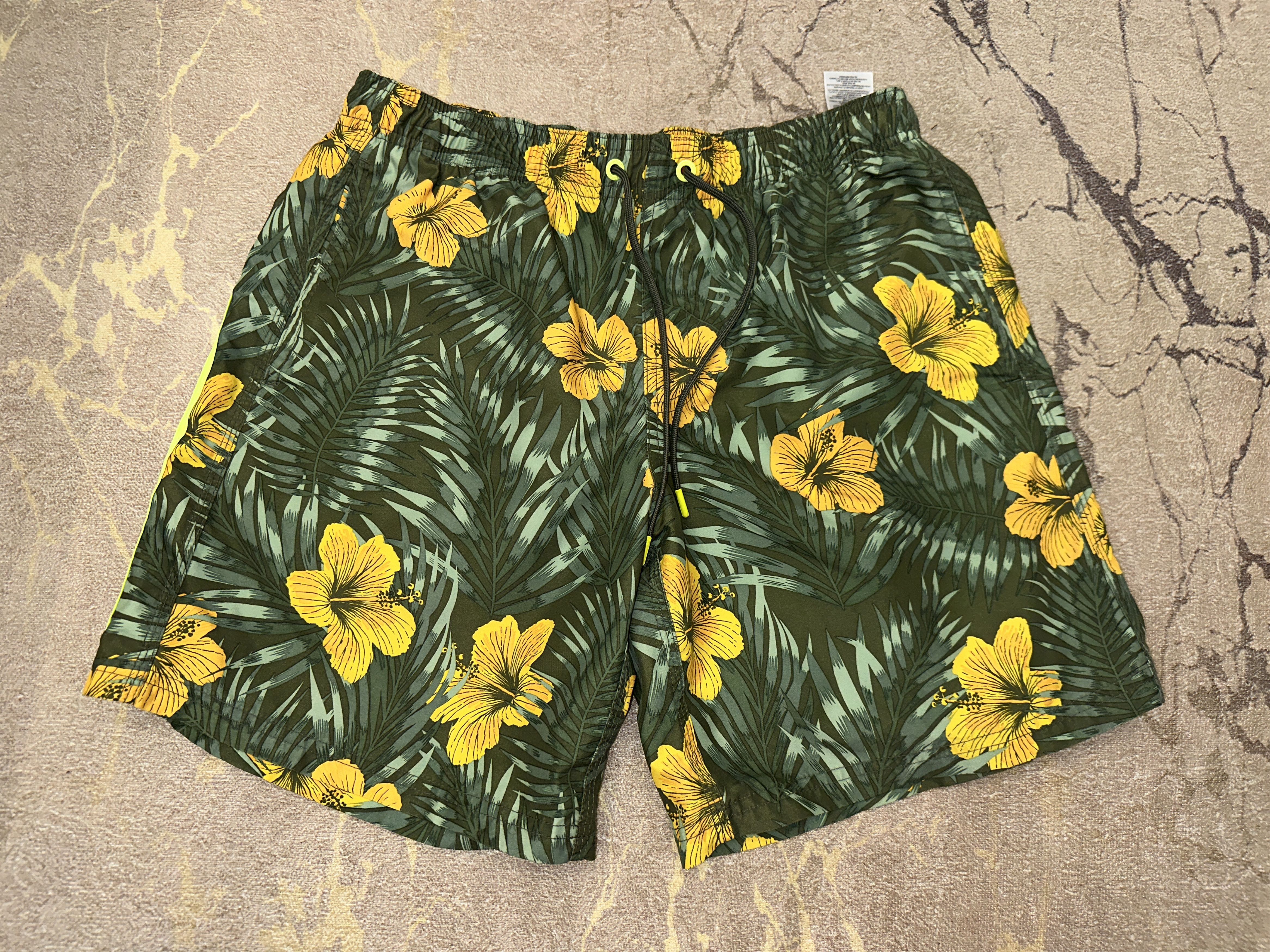 Sundek Sundek M Floral Beach Board Shorts Trunks Bath Suit Size M Size US 32 / EU 48 - 2 Thumbnail
