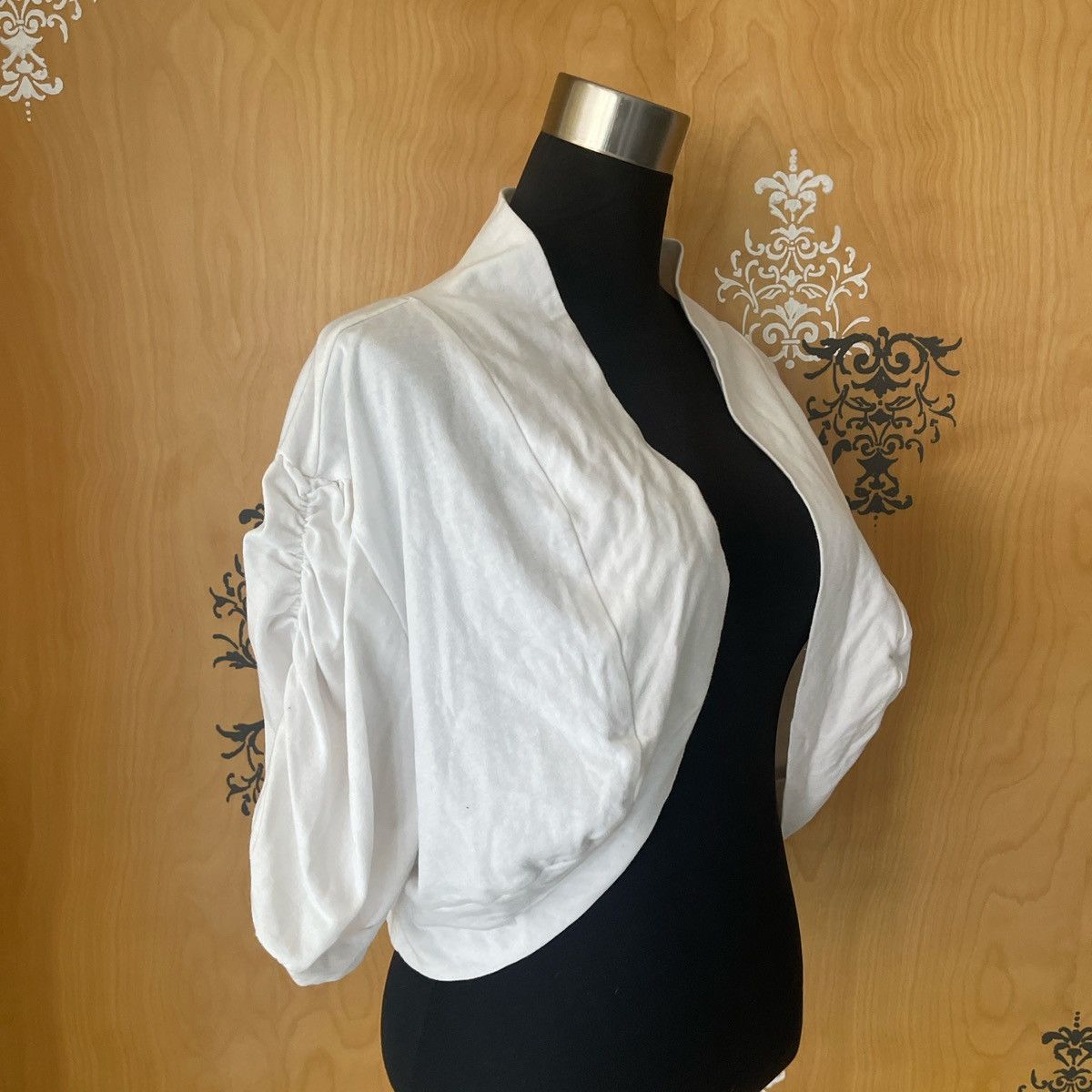 Vintage Vintage Y2K 2000s White Cotton Bolero Shrug Crop Top S/M Size M / US 6-8 / IT 42-44 - 2 Thumbnail