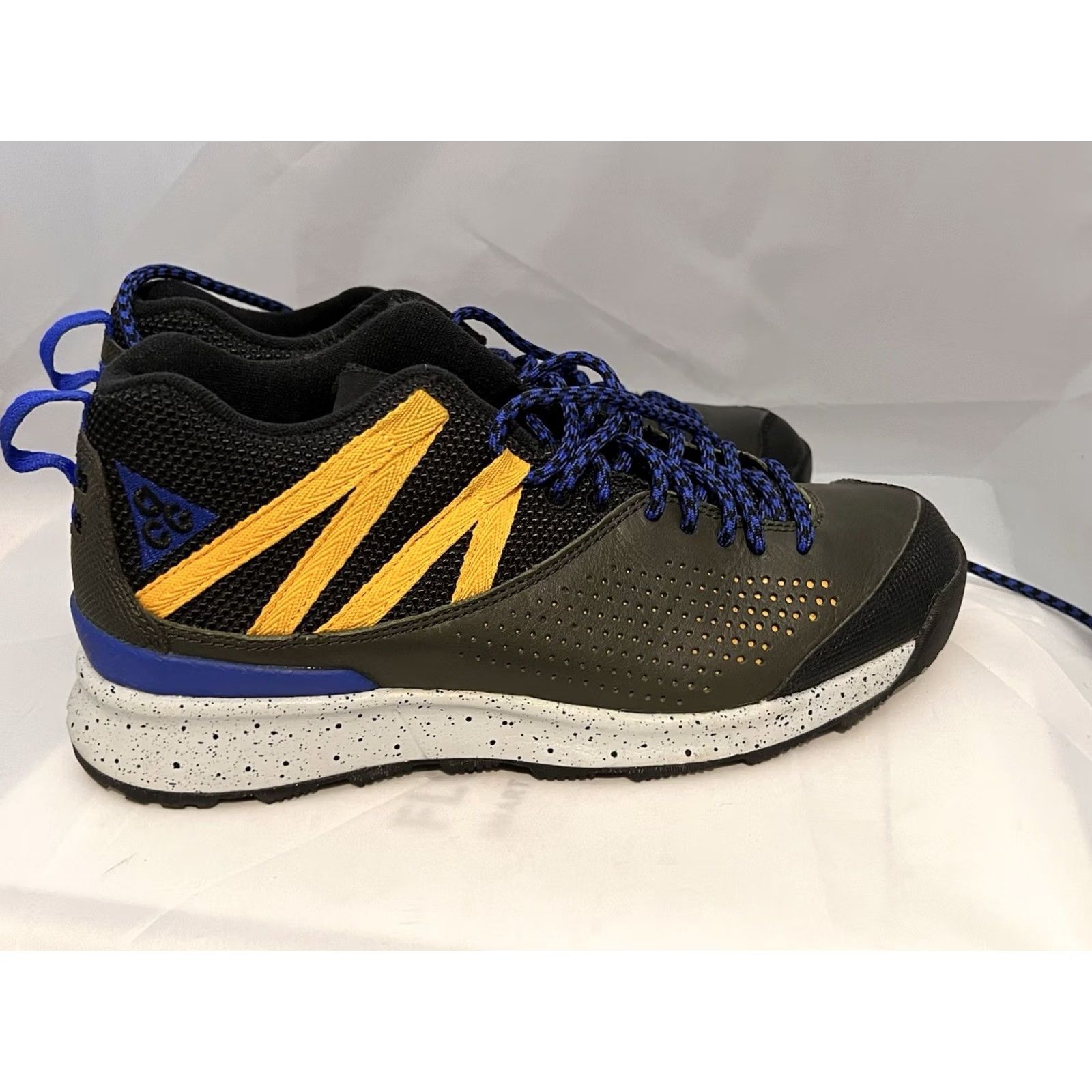 Nike Nike Okwahn 2 Sneaker Mens Size 7 Green Navy Yellow 525367-300 90s Breathable Comfort Athletic Casual Shoes Size US 7 / EU 40 - 3 Thumbnail