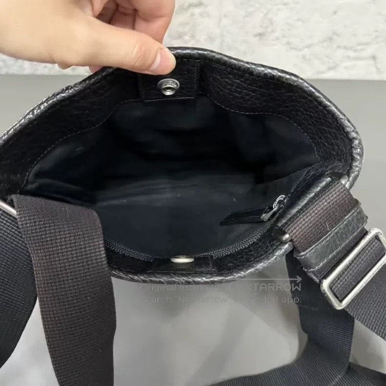 Saint Laurent Paris Saint Laurent Paris Extra Large Leather Logo Tote Bag Size ONE SIZE - 6 Thumbnail