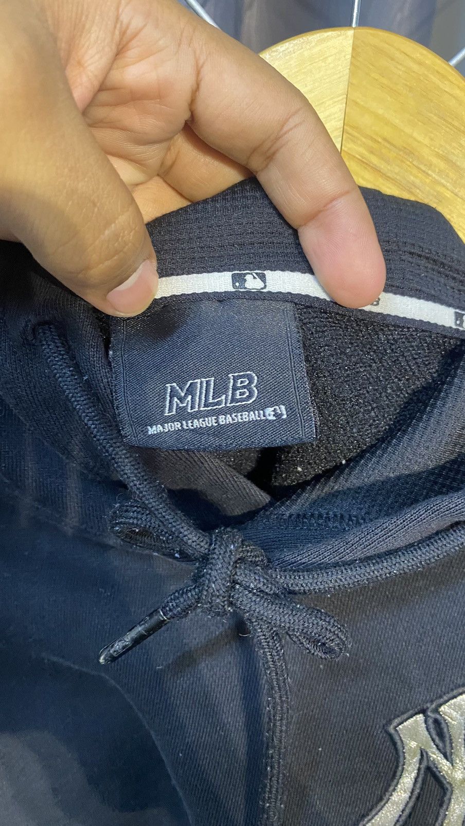 MLB × New York Yankees × Vintage MLB NY YANKEES HOODIE CROP BLACK Size US S / EU 44-46 / 1 - 10 Thumbnail