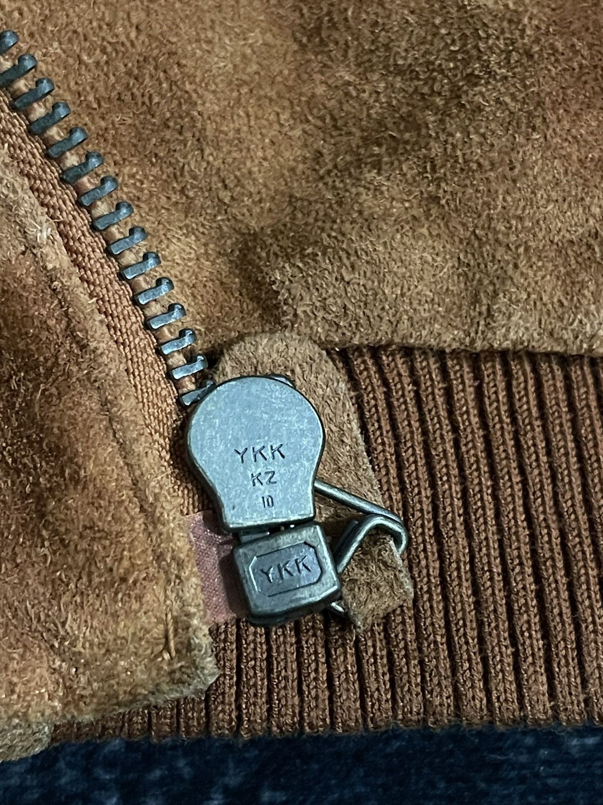 Vintage Vintage Unknown Destination Cow Leather Bomber Jacket Size US XL / EU 56 / 4 - 12 Thumbnail