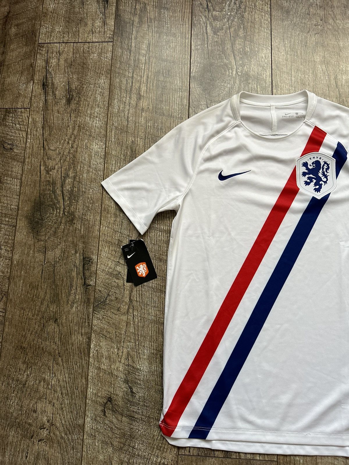 Nike NWT 2018 Nike Netherlands Special Kit Soccer Jersey Size US M / EU 48-50 / 2 - 3 Thumbnail