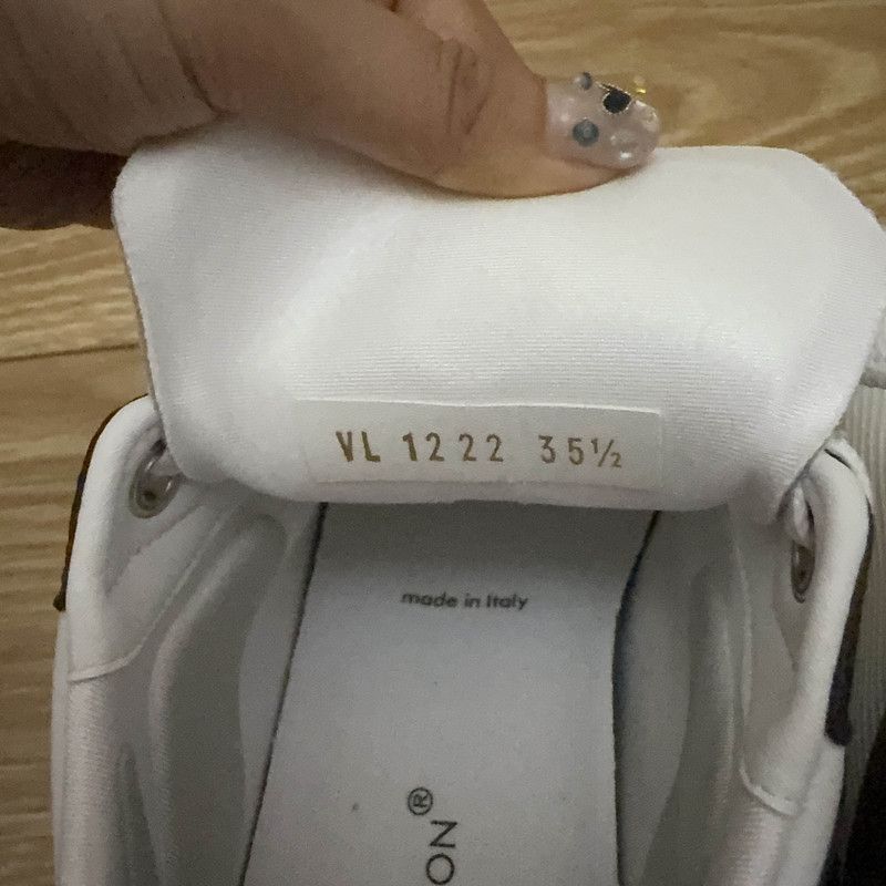 Louis Vuitton Louis Vuitton Run 55 Comfortable Casual Sneakers -2508 Size US 5 / IT 35 - 5 Thumbnail