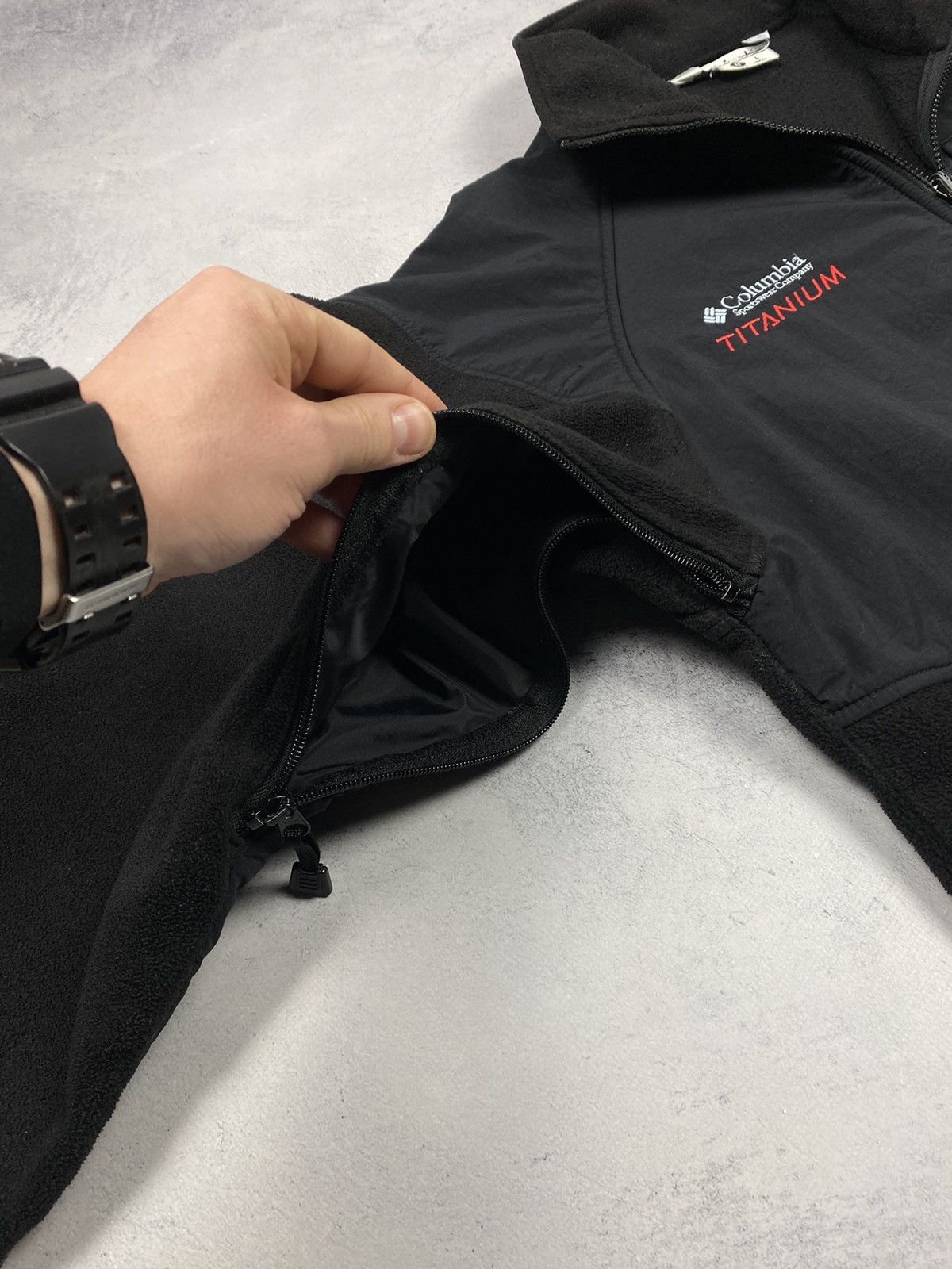 Columbia Vintage Columbia Titanium Full Zip Fleece Jacket Gorpcore Size US L / EU 52-54 / 3 - 11 Thumbnail