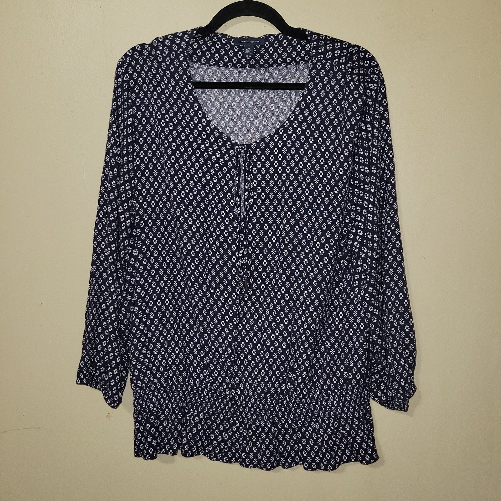 Tommy Hilfiger TOMMY HILFIGER Women's XL Top Blouse Navy & White Flower Size XL / US 12-14 / IT 48-50 - 1 Thumbnail