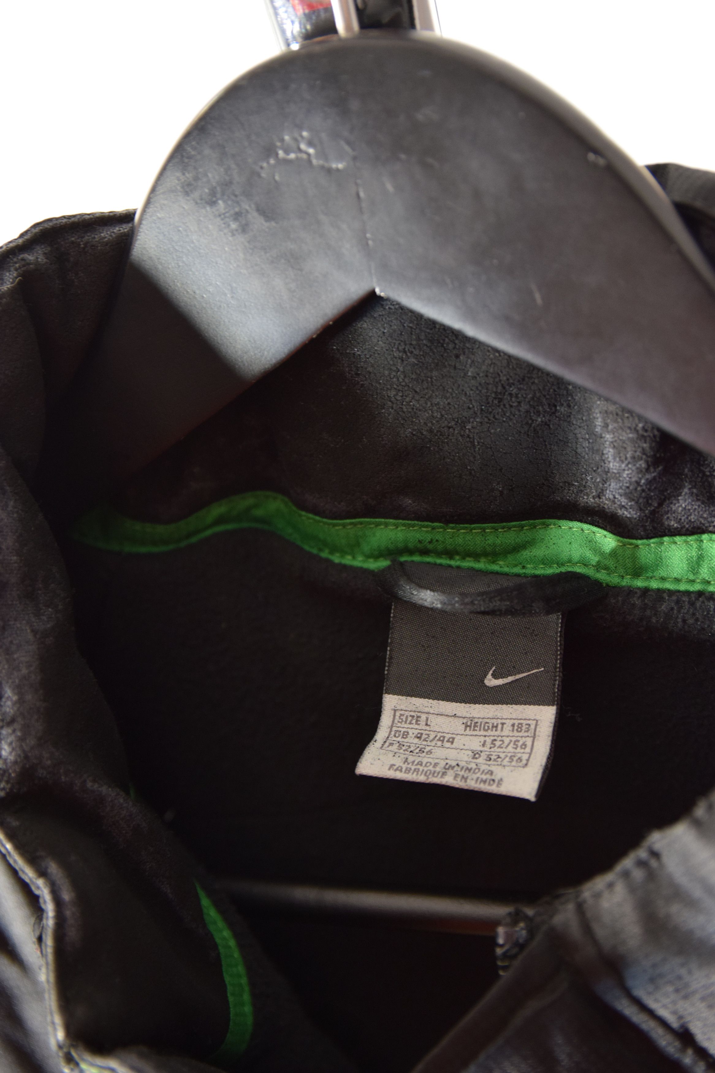 Nike × Vintage Vintage Soccer Celtic Glasgow soccertrack jacket Nike size L Size US L / EU 52-54 / 3 - 7 Thumbnail