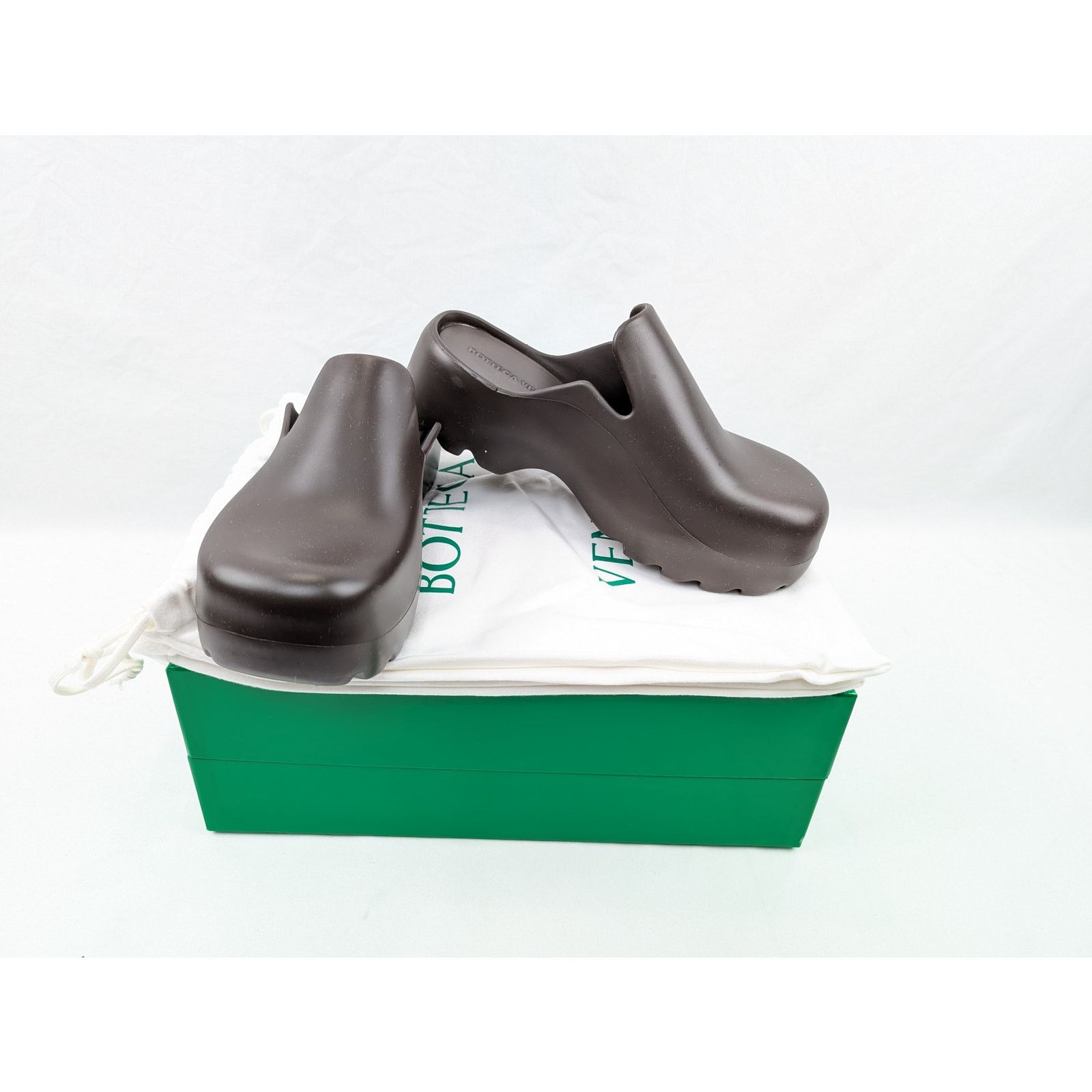 Bottega Veneta o1rshd1 Flash Slipper Rubber Gel Rubber Sandal in Fondant Size US 8 / EU 41 - 19 Thumbnail
