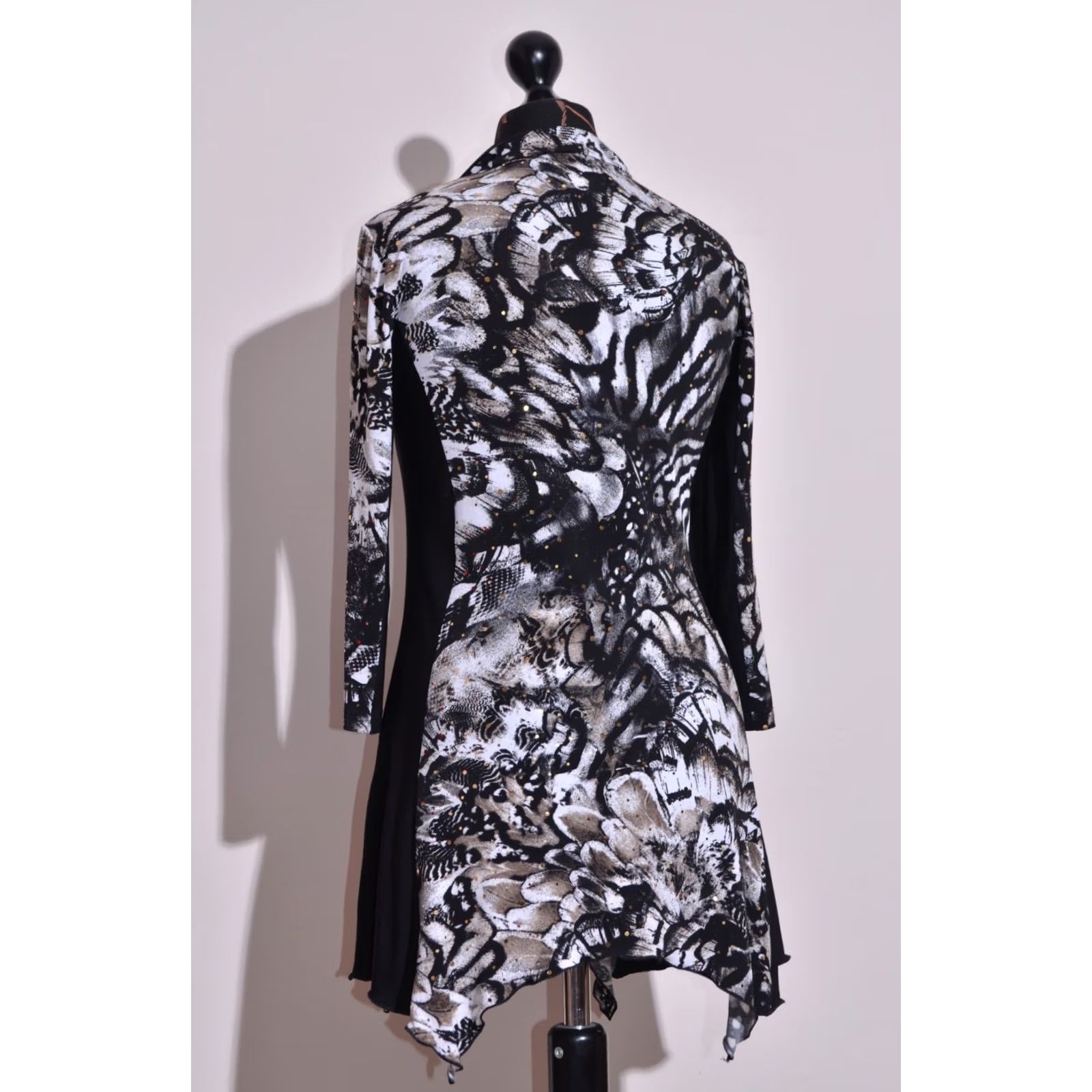 Joseph Ribkoff Joseph Ribkoff Dress Abstract Print Black White Asymmetrical UK10 US8 D36 Womens Short Sleeve Square Neck Party/Cocktail Dress Size L / US 10 / IT 46 - 5 Thumbnail