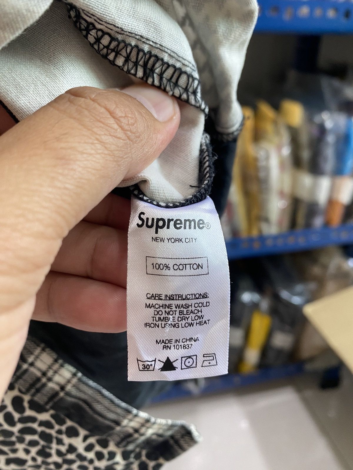 Supreme SUPREME SHIRT Size US M / EU 48-50 / 2 - 11 Thumbnail