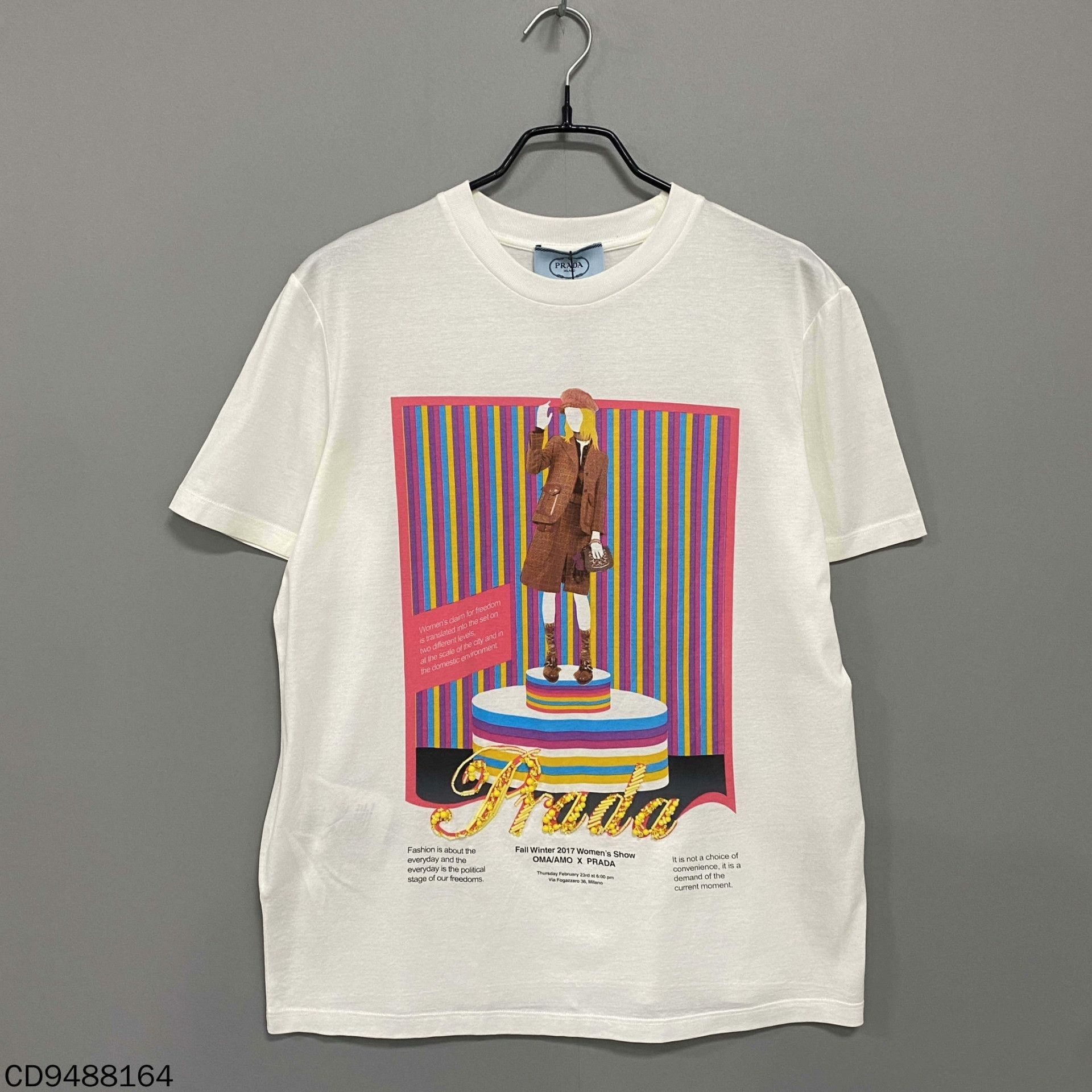 Prada Prada Printed T-Shirt XS Women Size XS / US 0-2 / IT 36-38 - 1 Thumbnail