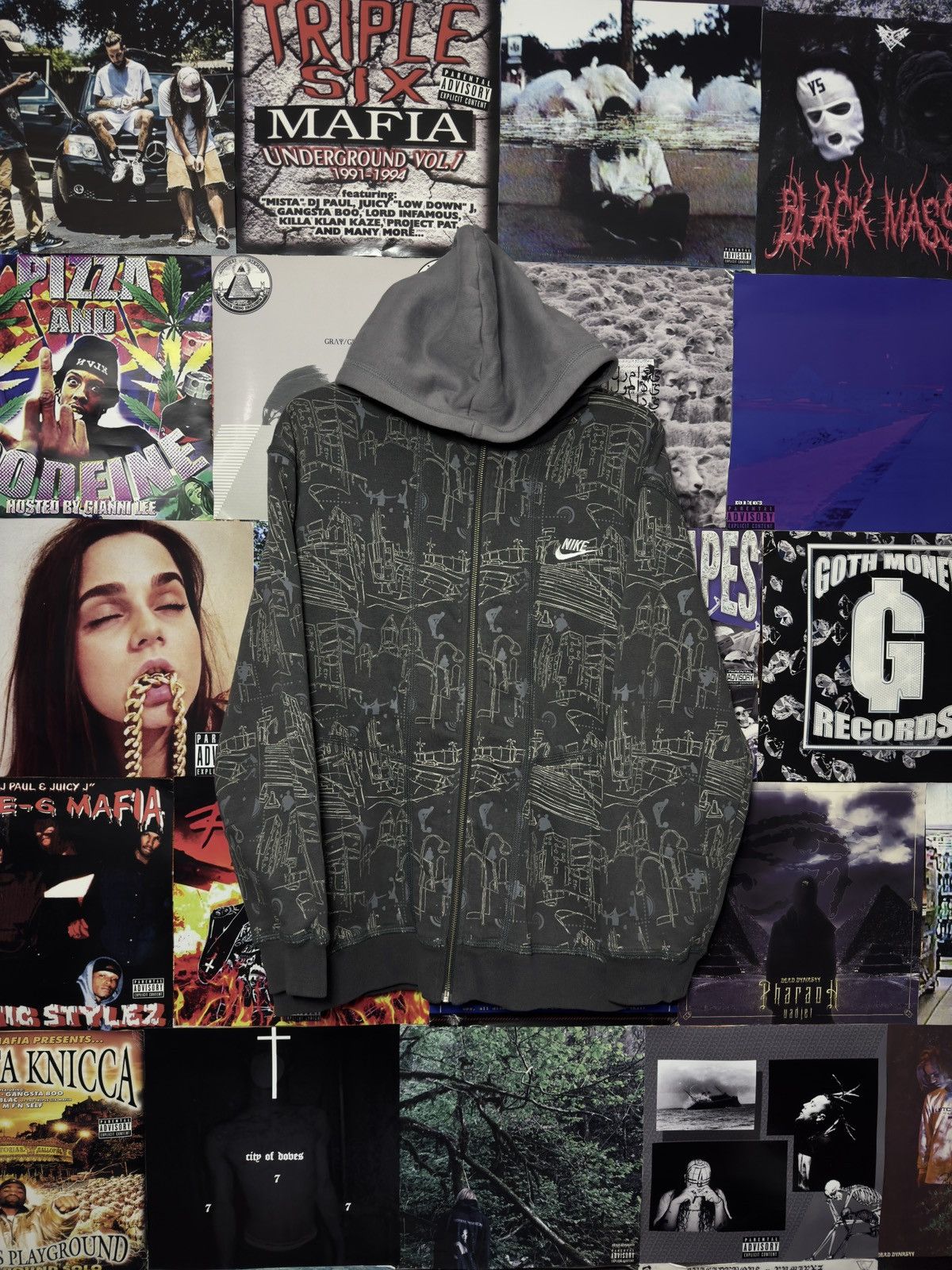 Vintage Nike 90s Overprint Hoodie