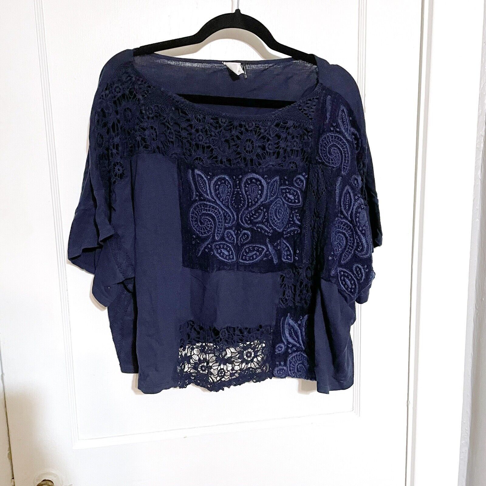 Anthropologie Anthropologie Akemi Kin Top Crochet Embroidered Navy Blue XS Size XS / US 0-2 / IT 36-38 - 1 Thumbnail