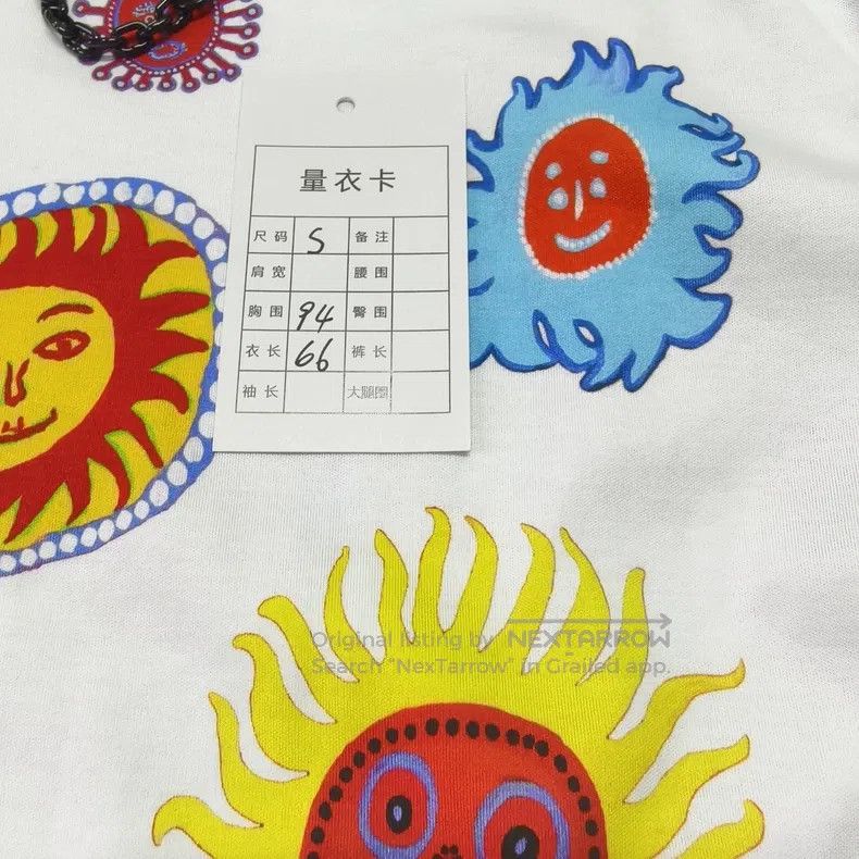 Louis Vuitton Louis Vuitton Yayoi Kusama Sunflower Print Short Sleeve Size US S / EU 44-46 / 1 - 5 Thumbnail