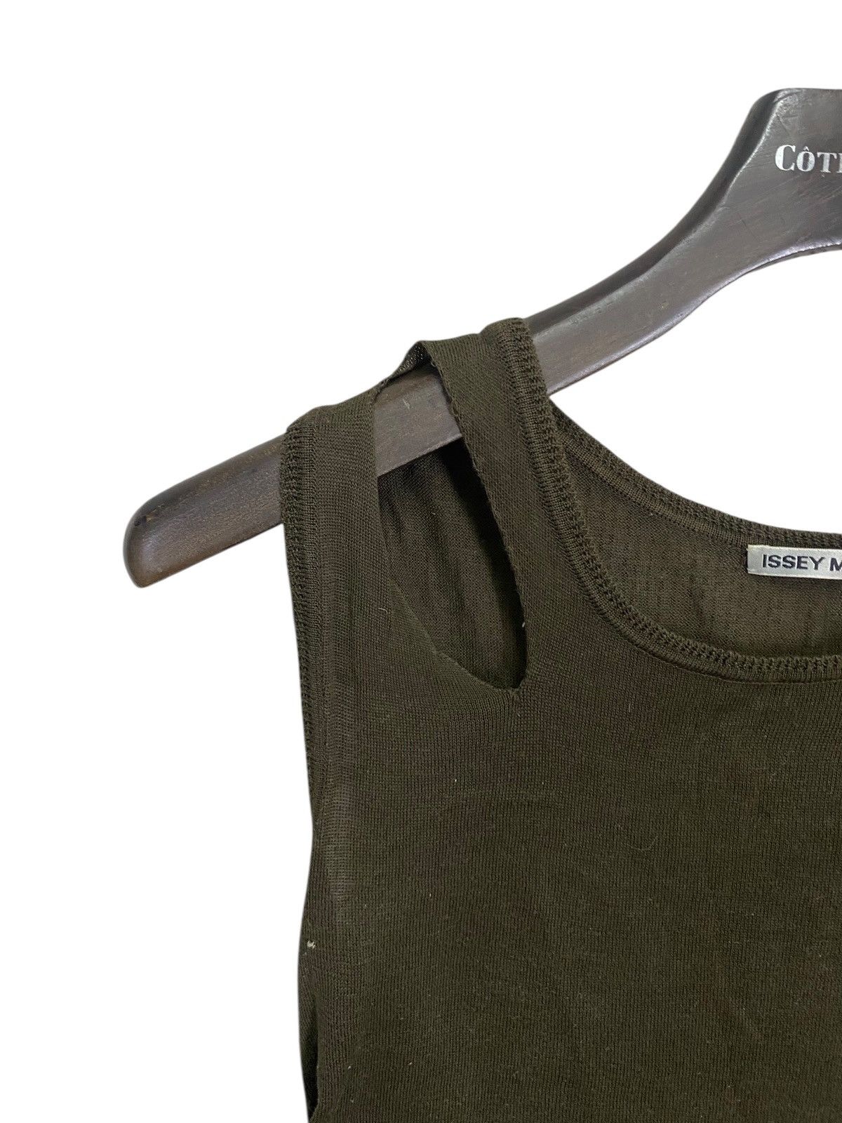 Designer × Issey Miyake Very rare Vintage issey miyake tanktop mesh destroy style Size US S / EU 44-46 / 1 - 2 Thumbnail