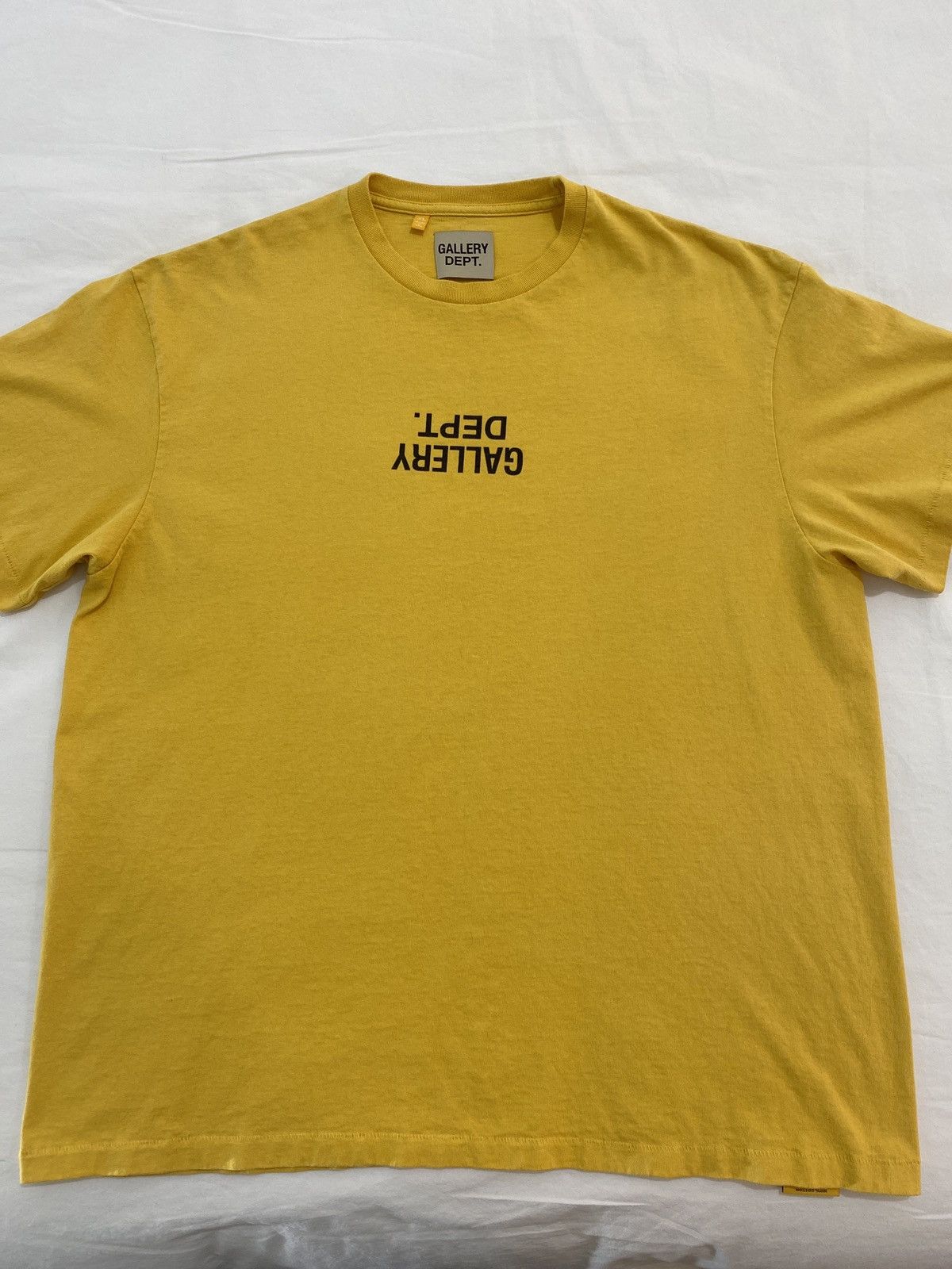 Gallery Dept. Gallery Dept Yellow Fucked Up Upside Down Reverse Logo Tee Size US XL / EU 56 / 4 - 4 Thumbnail