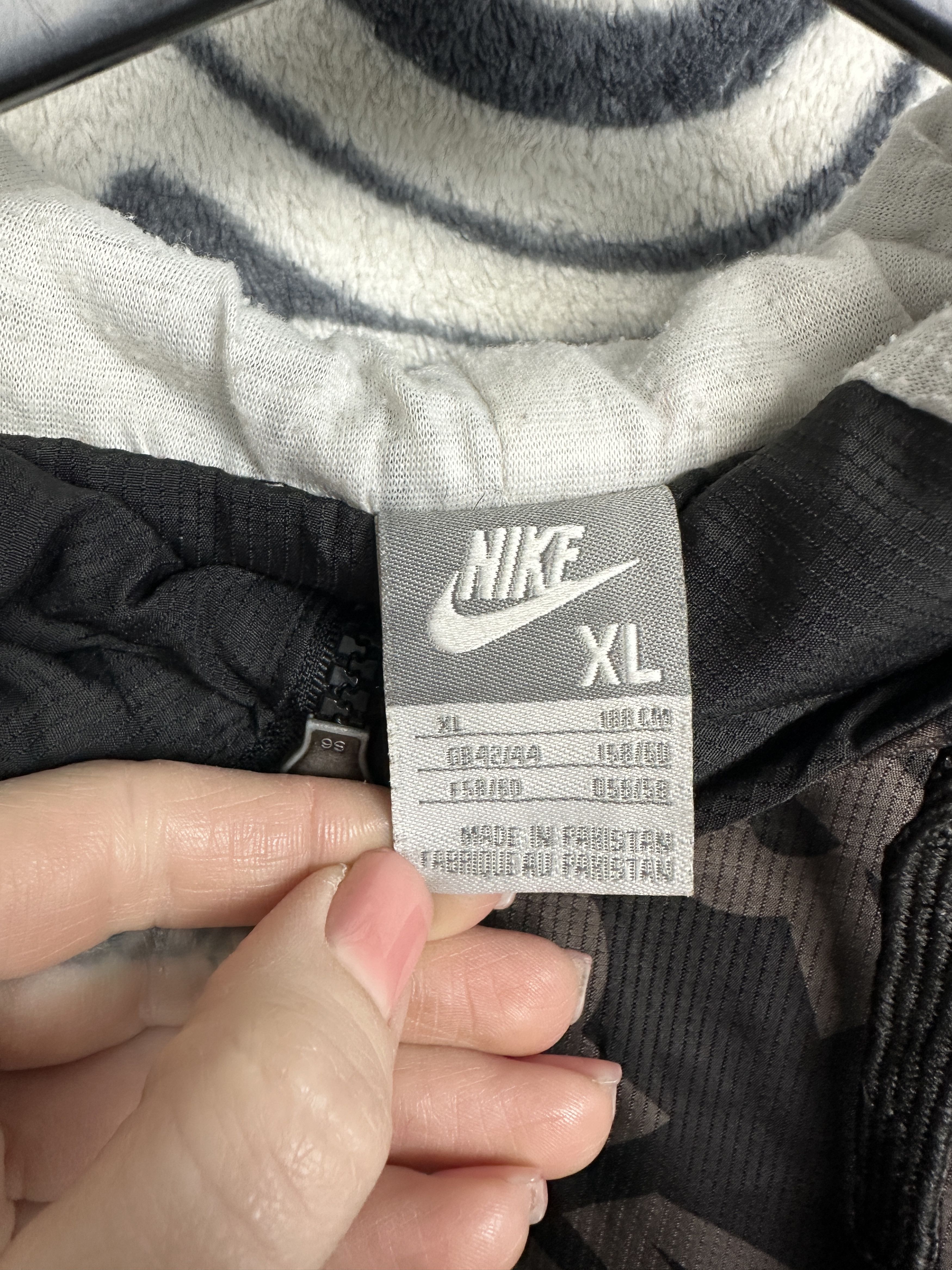 Nike Nike Air Vintage Mens Windbreaker Track Top Jacket Y2K Drill Size US XL / EU 56 / 4 - 4 Thumbnail