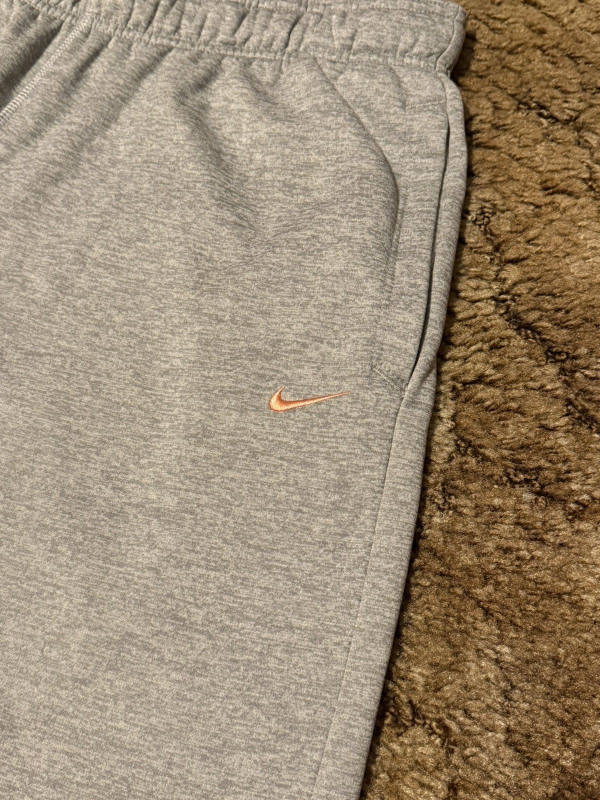 Nike Y2K Nike Small Logo Sweatpants Grey Pink Large Size US 32 / EU 48 - 2 Thumbnail