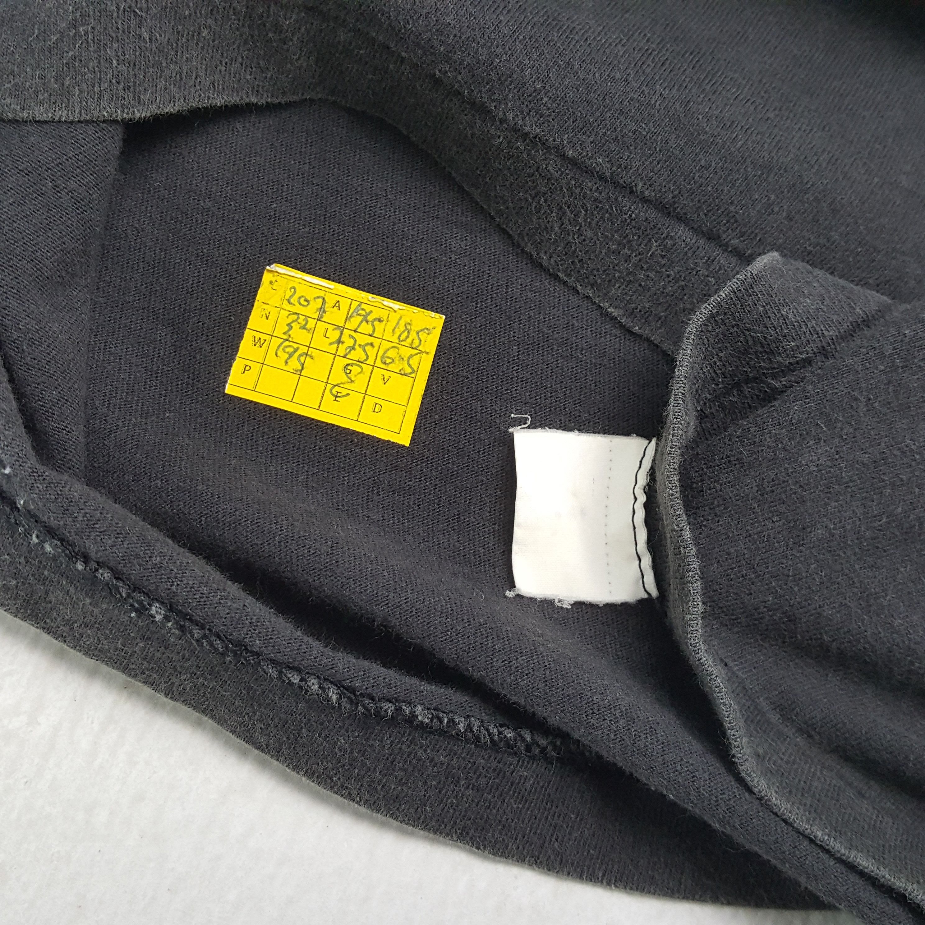 Burberry × Vintage Vintage BURBERRYS Fashion Brand Spell Out Design T-Shirts Size US M / EU 48-50 / 2 - 4 Thumbnail