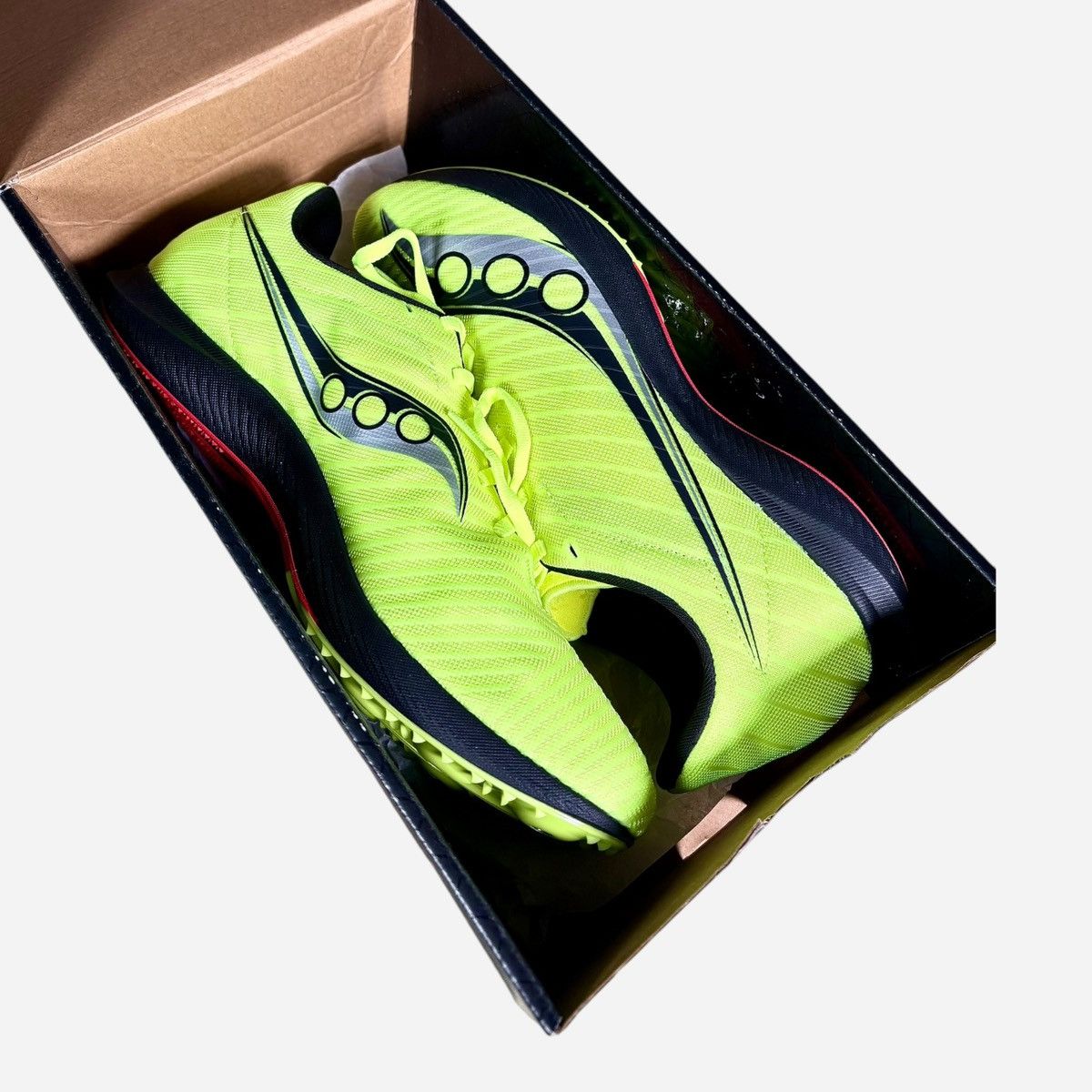 Saucony Saucony Men’s Velocity MP Green Red Track Shoes Sz 11.5 Size US 11.5 / EU 44-45 - 10 Thumbnail