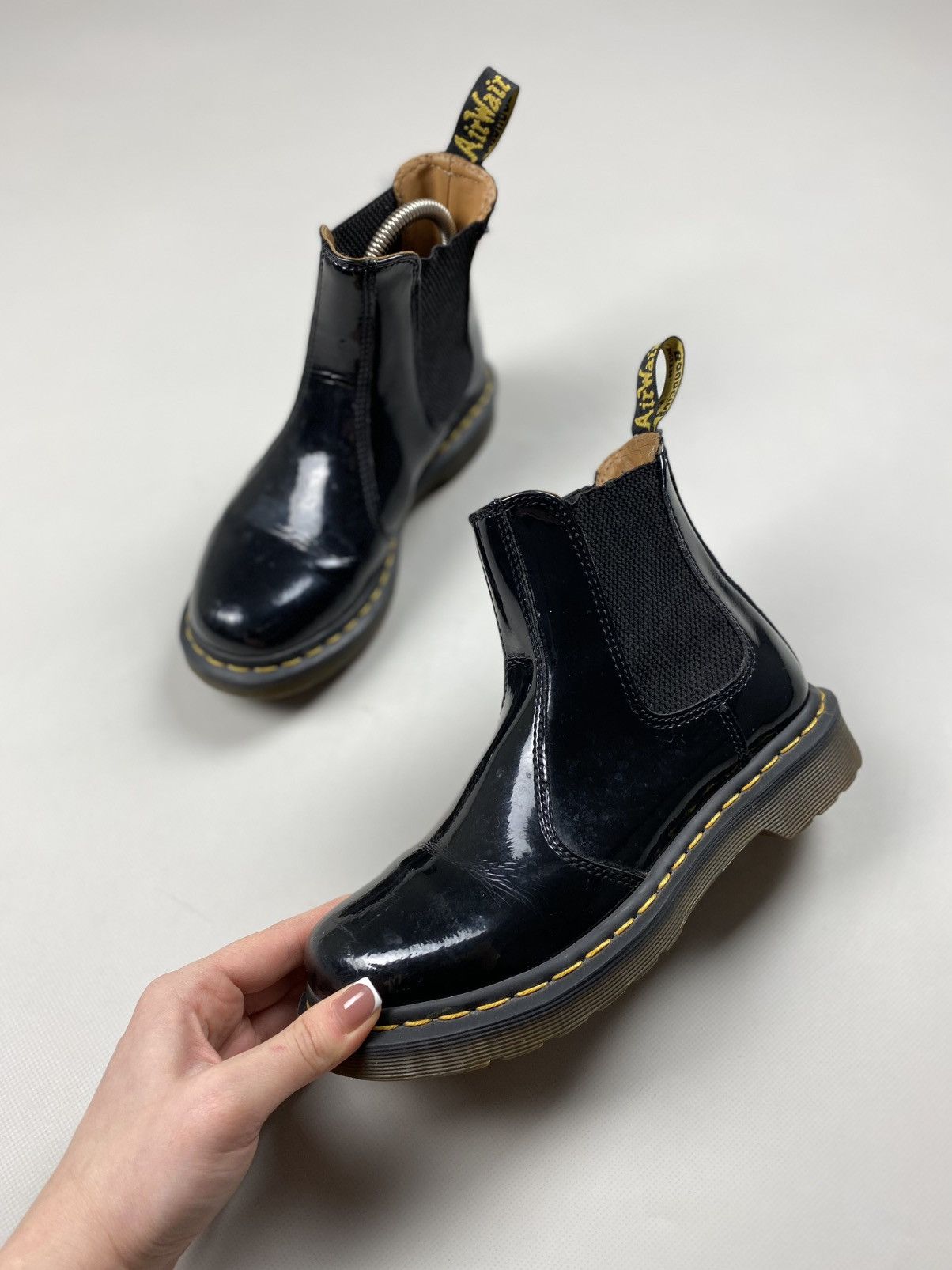 Dr. Martens Dr. Martens 2976 ladies leather Chelsea boots shoes size 37 Size US 6 / IT 36 - 8 Thumbnail
