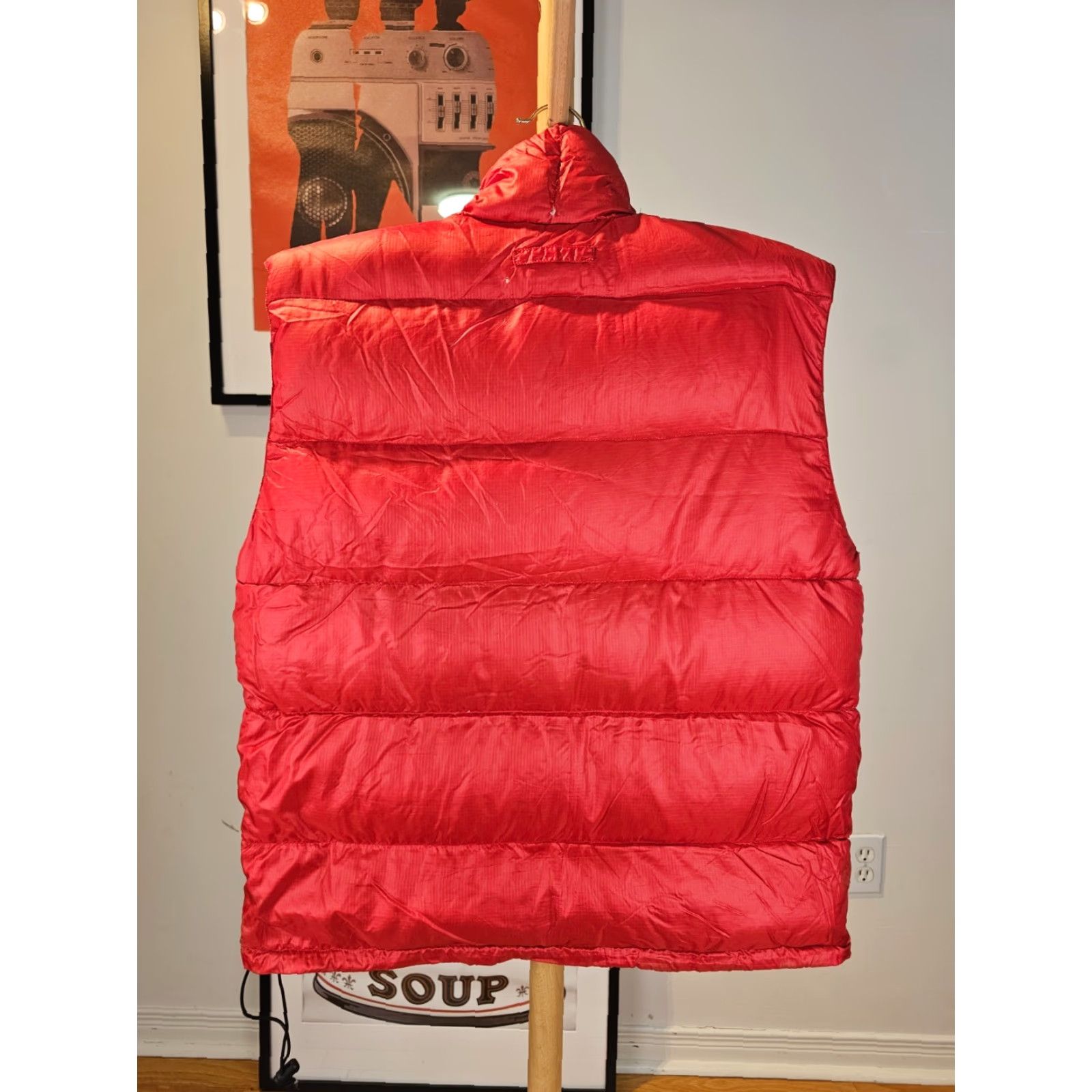Reebok VINTAGE REEBOK DOWN VEST 90'S RED SZ LARGE Vest Mens L Red Down Reebok Vintage 90s Puffer Jacket Cross Chest 23 INCH 29 INCH Size US L / EU 52-54 / 3 - 5 Thumbnail