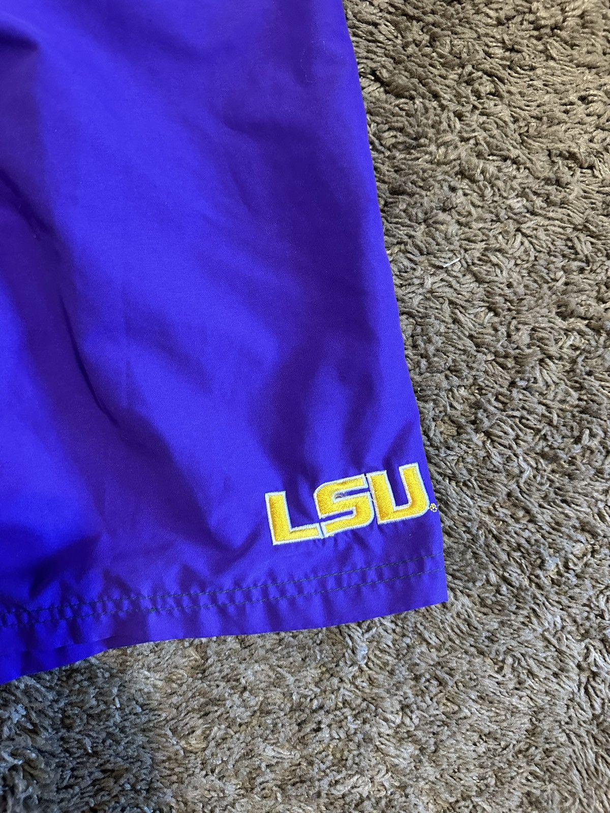 NCAA Vintage LSU Tigers swim trunks 90s size 32/ medium Size US 34 / EU 50 - 2 Thumbnail