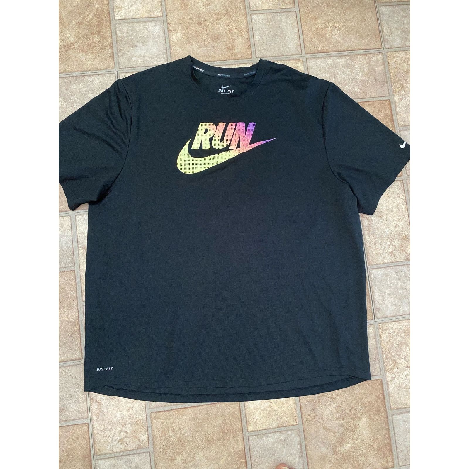 Nike 2pcs Nike Dri-Fit Run Tshirts Black and Gray Men’s XL Size US XL / EU 56 / 4 - 3 Thumbnail