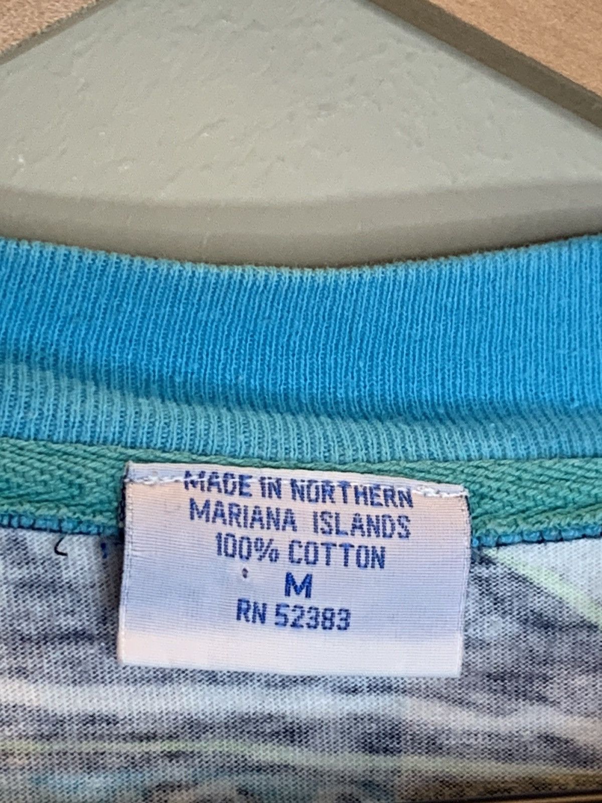 Vintage *RARE* Vintage 80’s Surfing Art Surf Pacific Coast LS Shirt Size US M / EU 48-50 / 2 - 7 Thumbnail