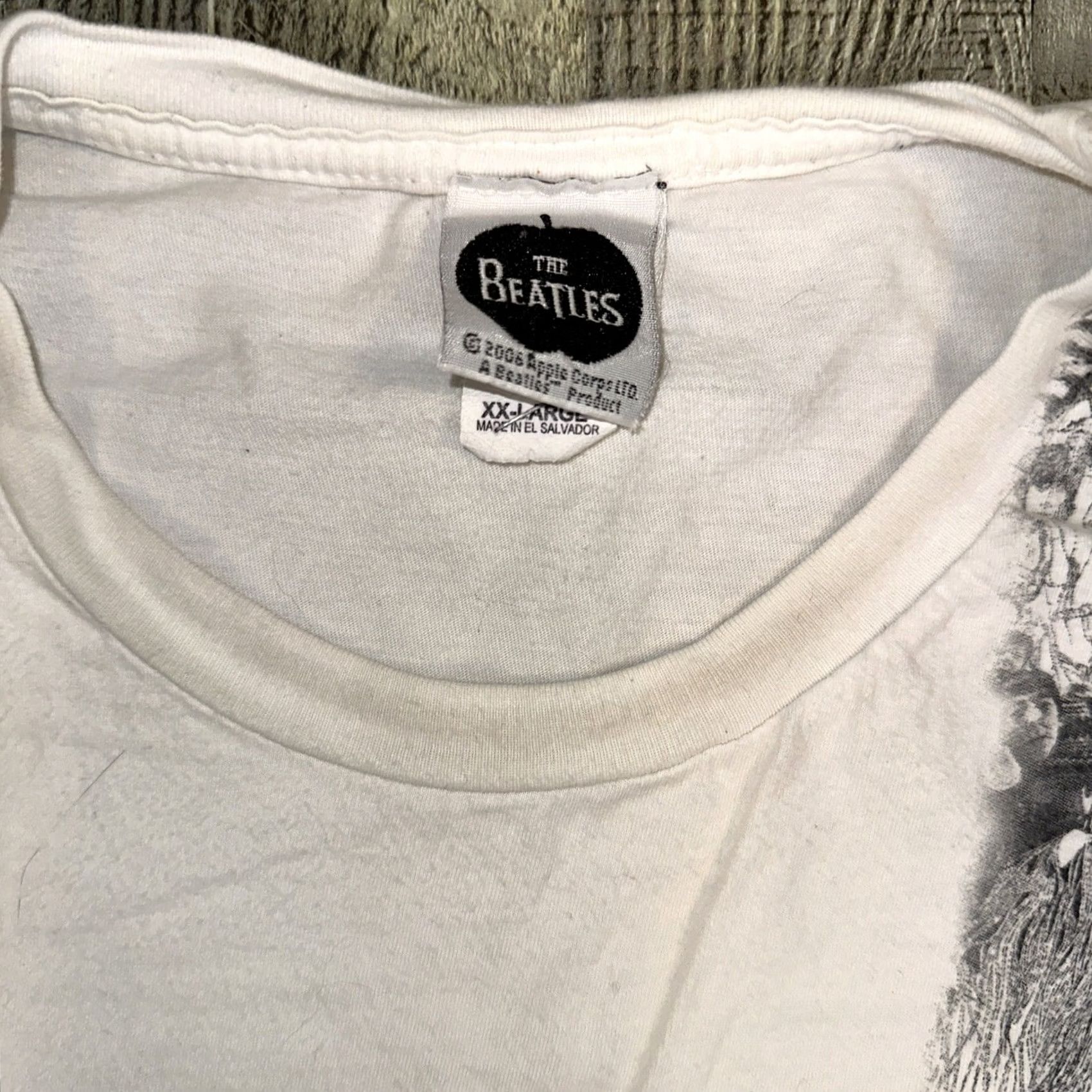 Vintage VINTAGE? The Beatles Revolver Graphic Print Shirt White XXLarge Men 2XL Short Sleeve Cotton T-Shirt #Band Size US XXL / EU 58 / 5 - 3 Thumbnail