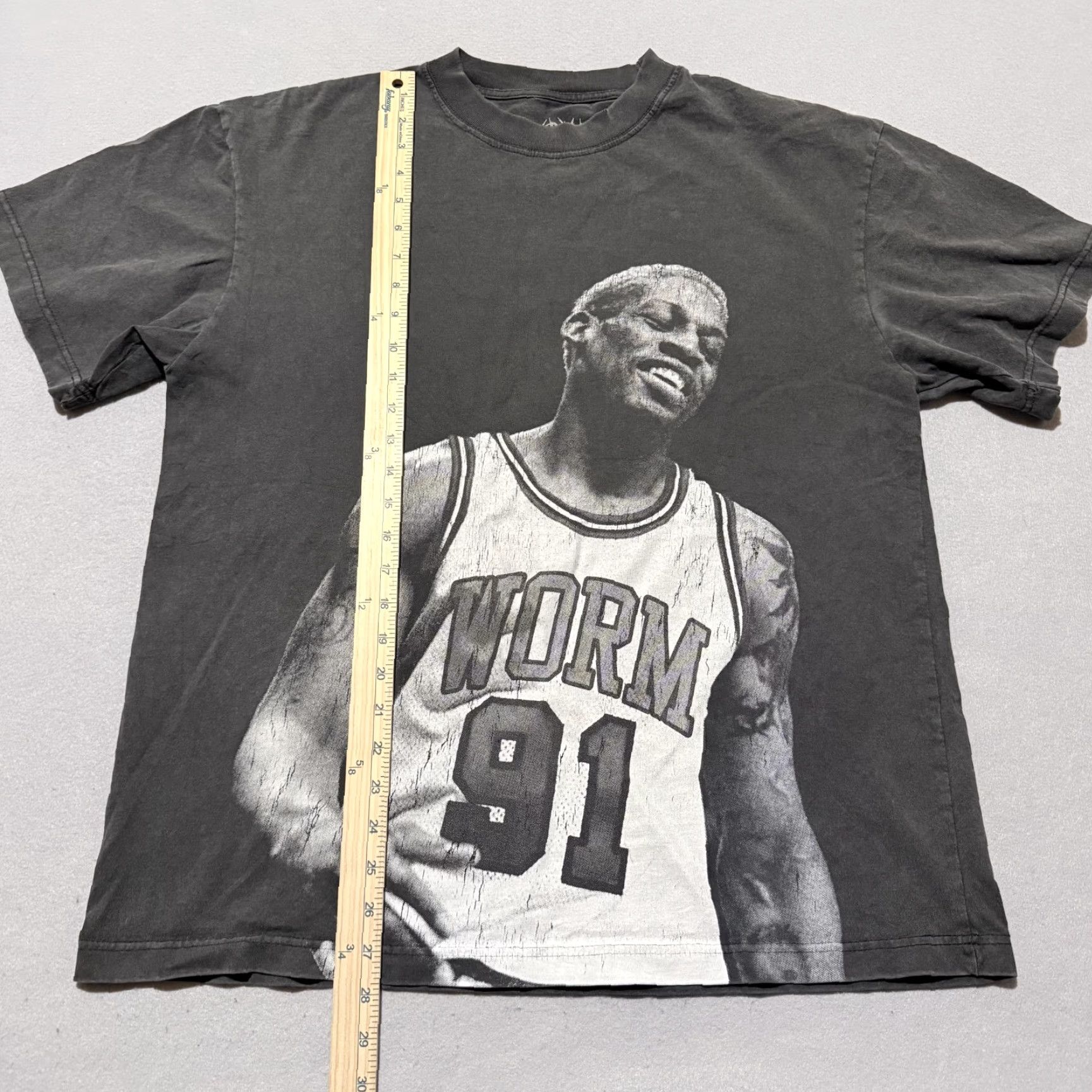 Vintage Dennis Rodman #91 Rodman Apparel T-Shirt Candid Dennis Tee Graphic Men's - Large Size US L / EU 52-54 / 3 - 5 Thumbnail