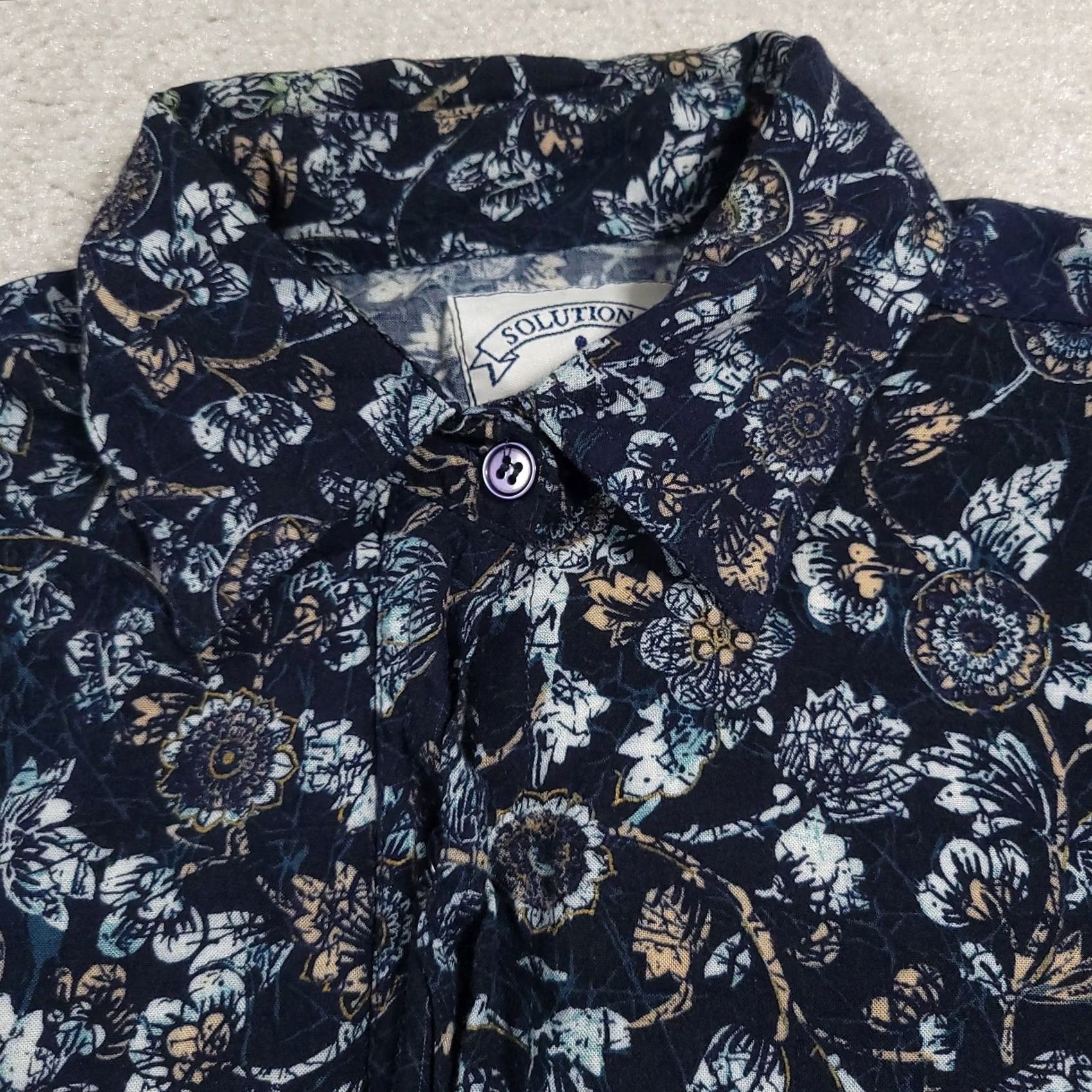 Vintage VINTAGE Solutions Shirt Women's Large Blue Floral Button Up Short Sleeve Rayon Casual Size L / US 10 / IT 46 - 5 Thumbnail
