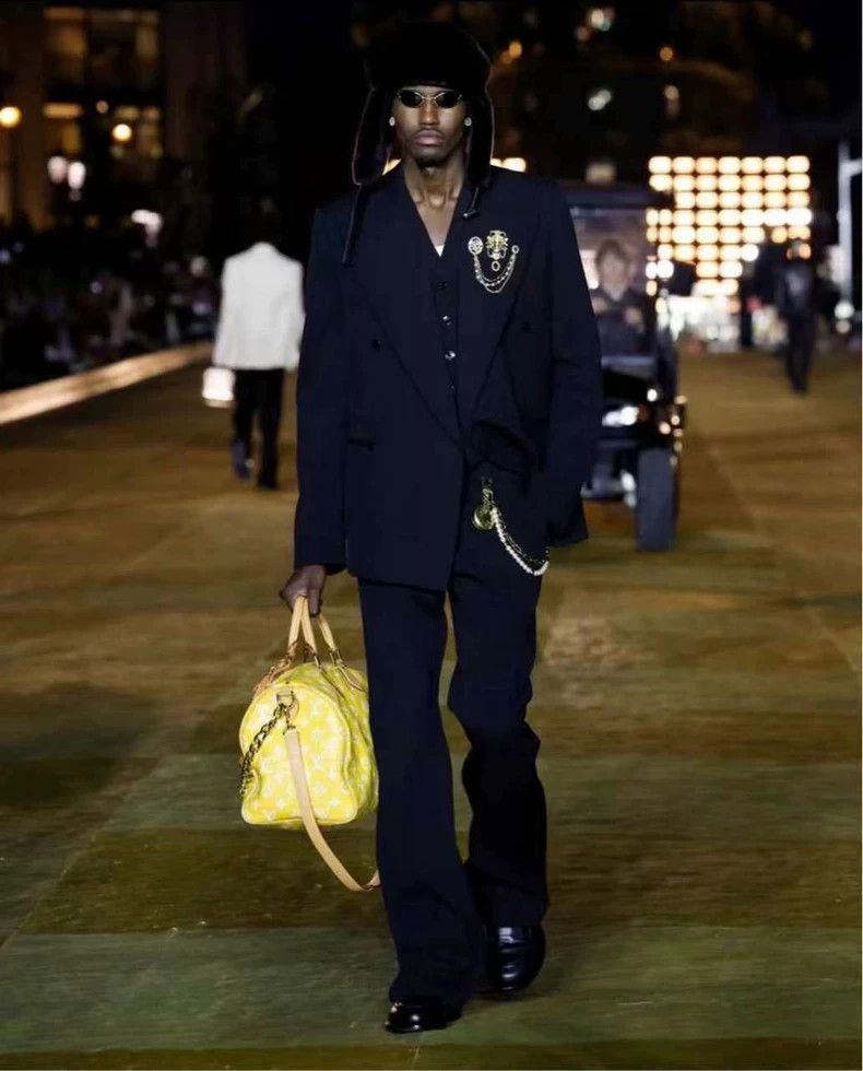 Louis Vuitton LOUIS VUITTON size US 50 24 FIDO Solid Pocket Wool Straigh Size US 34 / EU 50 - 6 Thumbnail