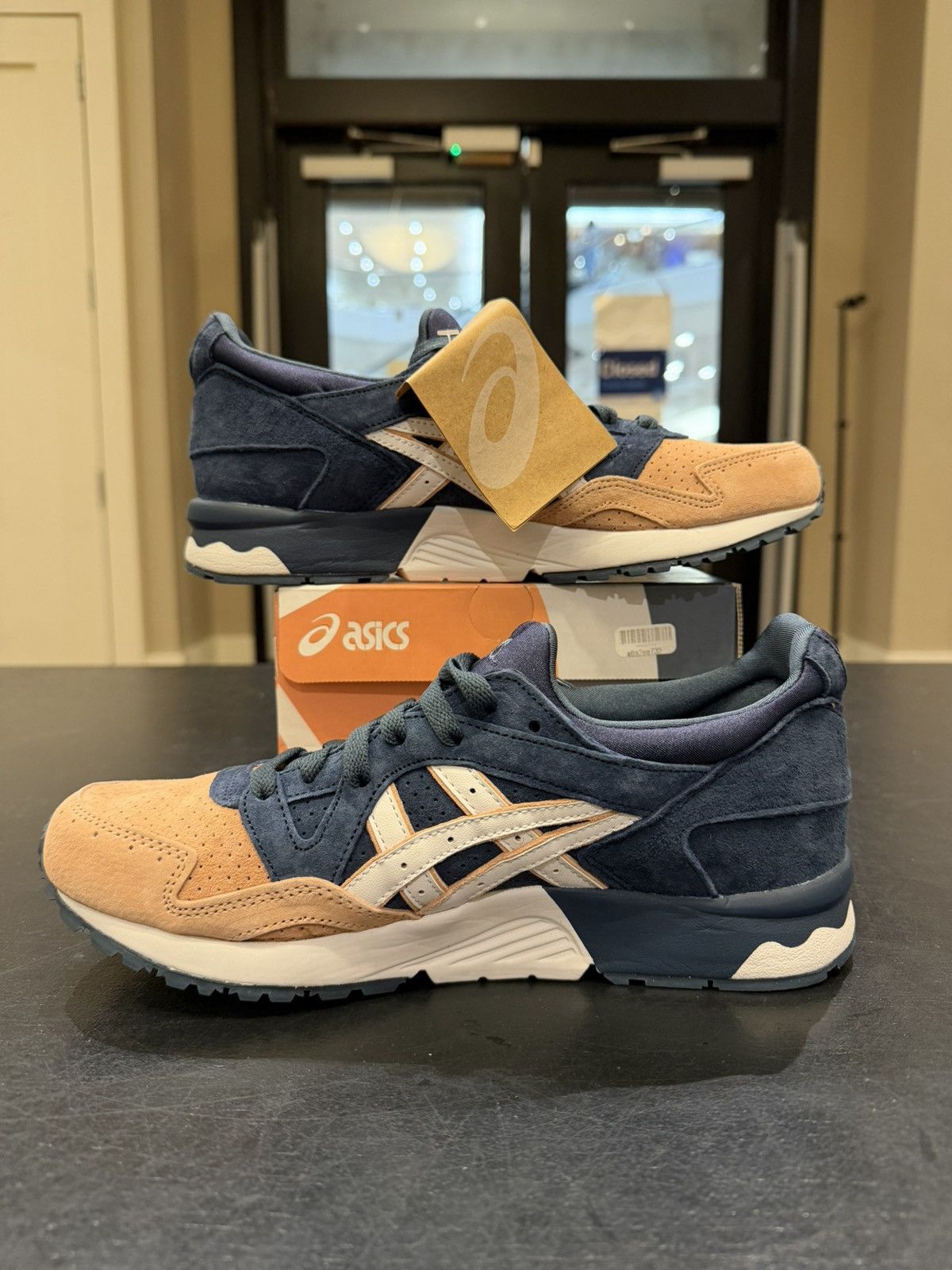 Asics Asics Gel-Lyte V ‘Kith Salmon Toe’ Size US 8 / EU 41 - 2 Thumbnail