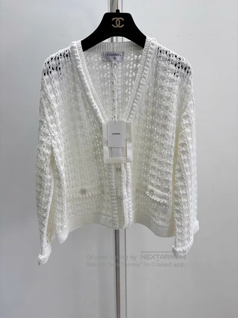 Chanel Chanel White hollow knitted cardigan coat Size M / US 6-8 / IT 42-44 - 1 Thumbnail