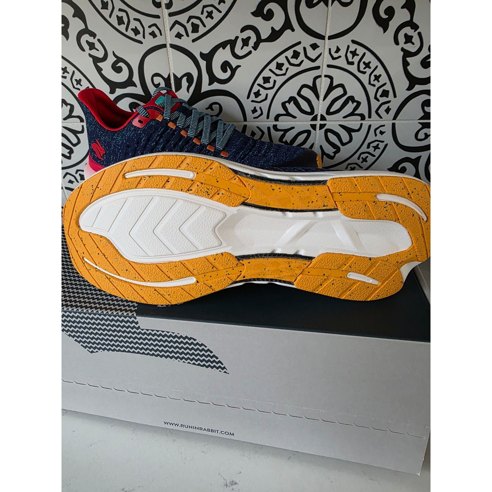 Other New Rabbit Dream Chaser Men's size 11.5 running shoes Beacon Size US 11.5 / EU 44-45 - 3 Thumbnail