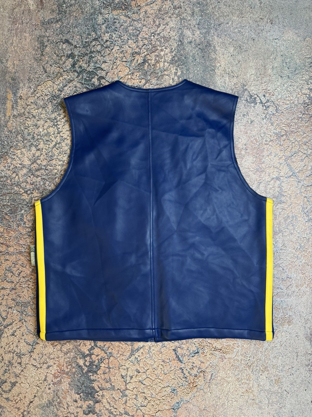 Leather Vintage Y2K Buffalo Leather Biker Vest Size US L / EU 52-54 / 3 - 2 Thumbnail