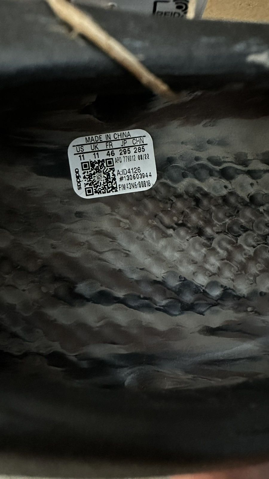 Yeezy Yeezy Foam RNR Size US 11 / EU 44 - 5 Thumbnail