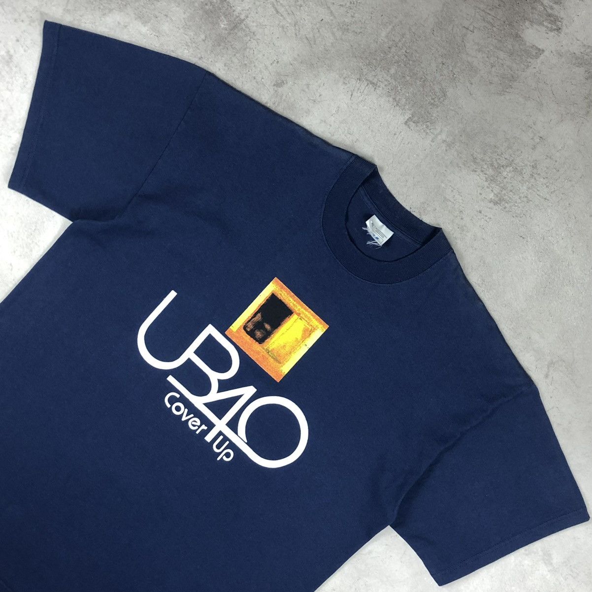 Band Tees 2001 UB40 Cover Up Tee Size US L / EU 52-54 / 3 - 8 Thumbnail