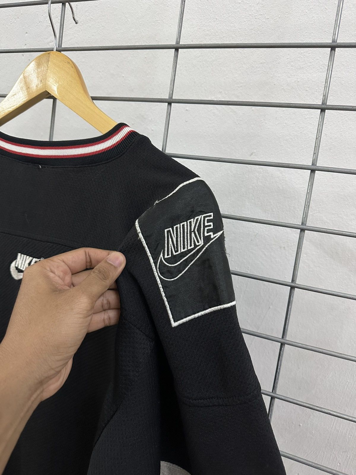 Nike Rare And Beautiful Vintage Nike Hockey Jersey Size US L / EU 52-54 / 3 - 6 Thumbnail