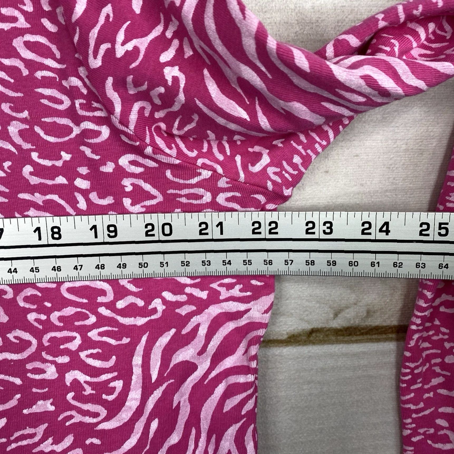 Vintage Fresh Produce Cardigan Womens 2XL Pink Animal Print Pearl Snap Long Sleeve Shirt Womens 2XL Pink Animal Print Cardigan Size XXL / US 16-18 / IT 52-54 - 6 Thumbnail