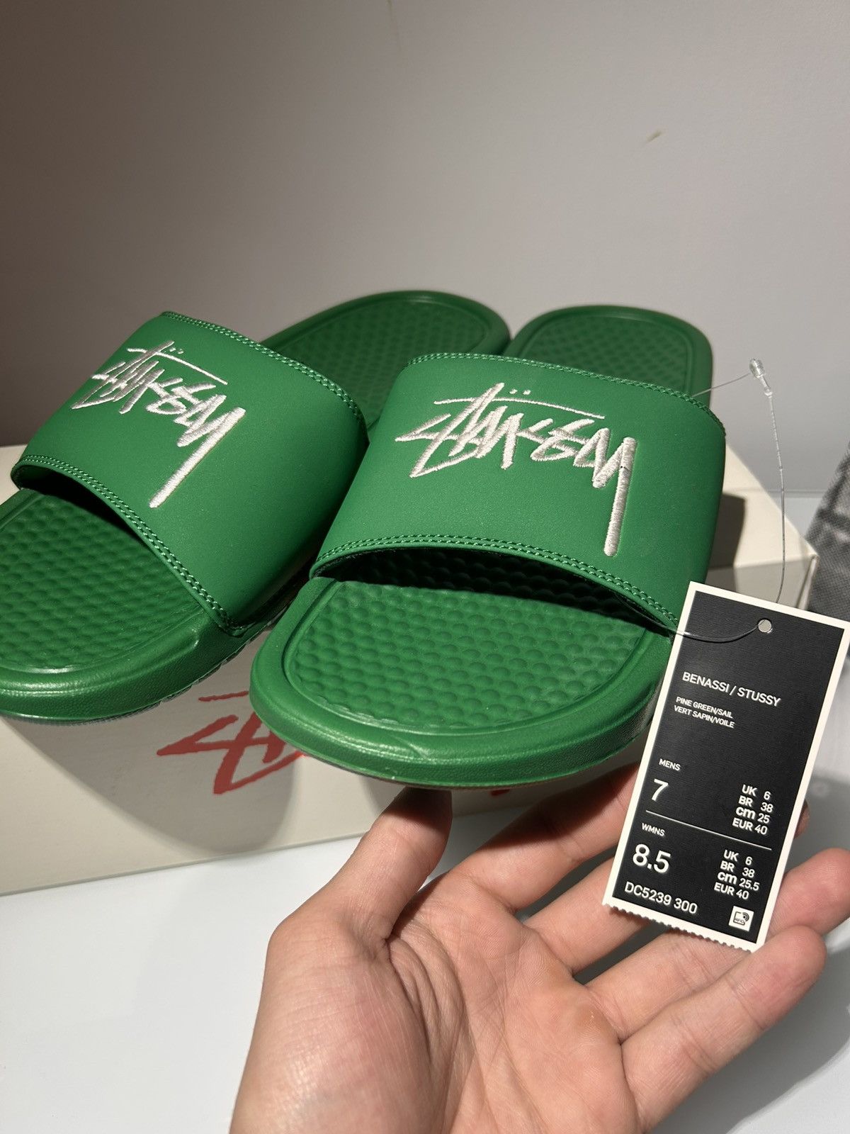 Nike × Stussy Stussy Benassi Slides Size US 7 / EU 40 - 2 Thumbnail