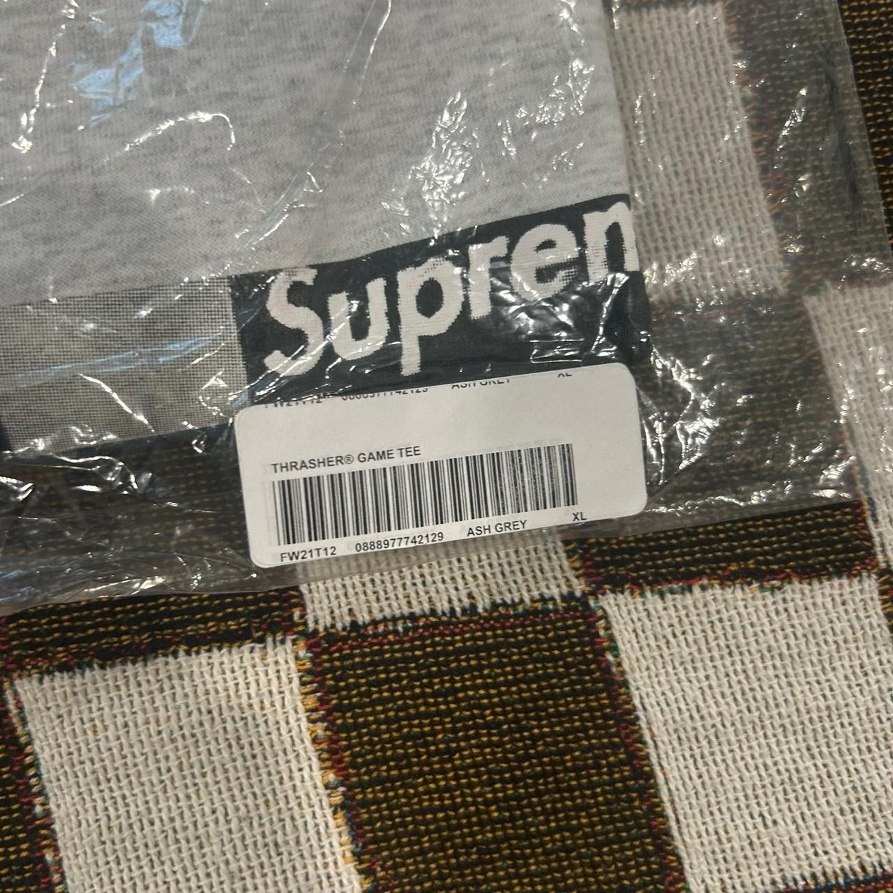 Supreme × Thrasher Supreme Thrasher Game Tee BRAND NEW SEALED Ash Grey FW21 Size US XL / EU 56 / 4 - 5 Thumbnail