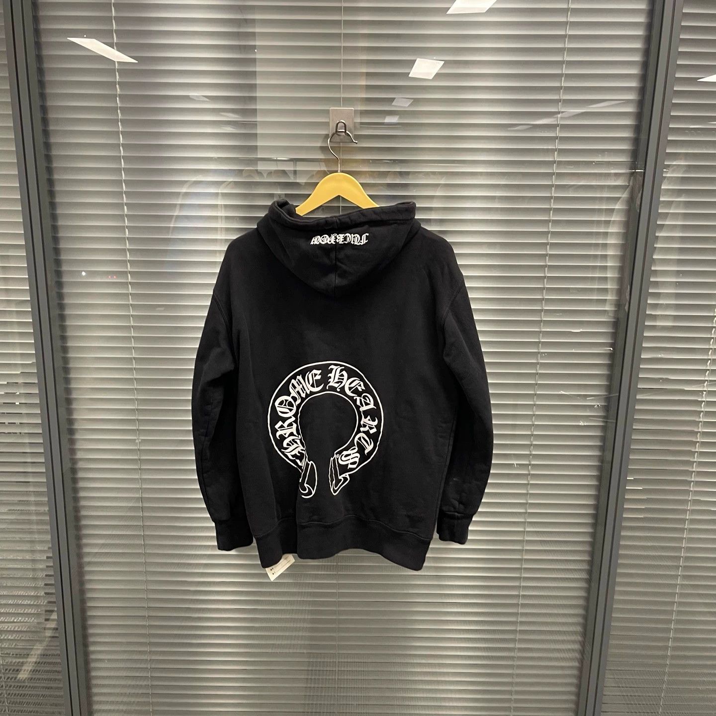 Chrome Hearts Chrome Hearts Horseshoe Script Arm Zip Jacket M Mint Size US M / EU 48-50 / 2 - 2 Thumbnail