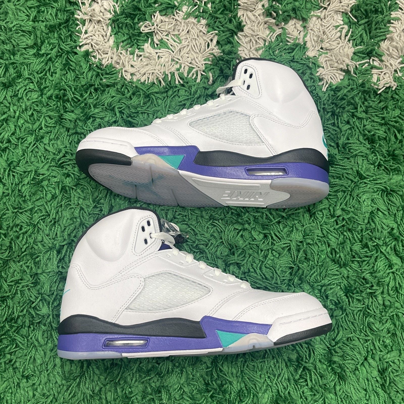 Jordan Brand Air Jordan 5 Retro 'Grape' 2025 Purple White Brand new Size US 9 / EU 42 - 2 Thumbnail