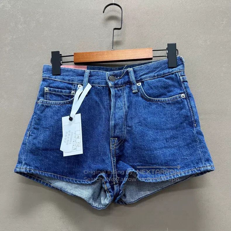Acne Studios Acne Studios High-Waisted Denim Shorts with Leather Patch Size 25" / US 0 / IT 36 - 1 Thumbnail