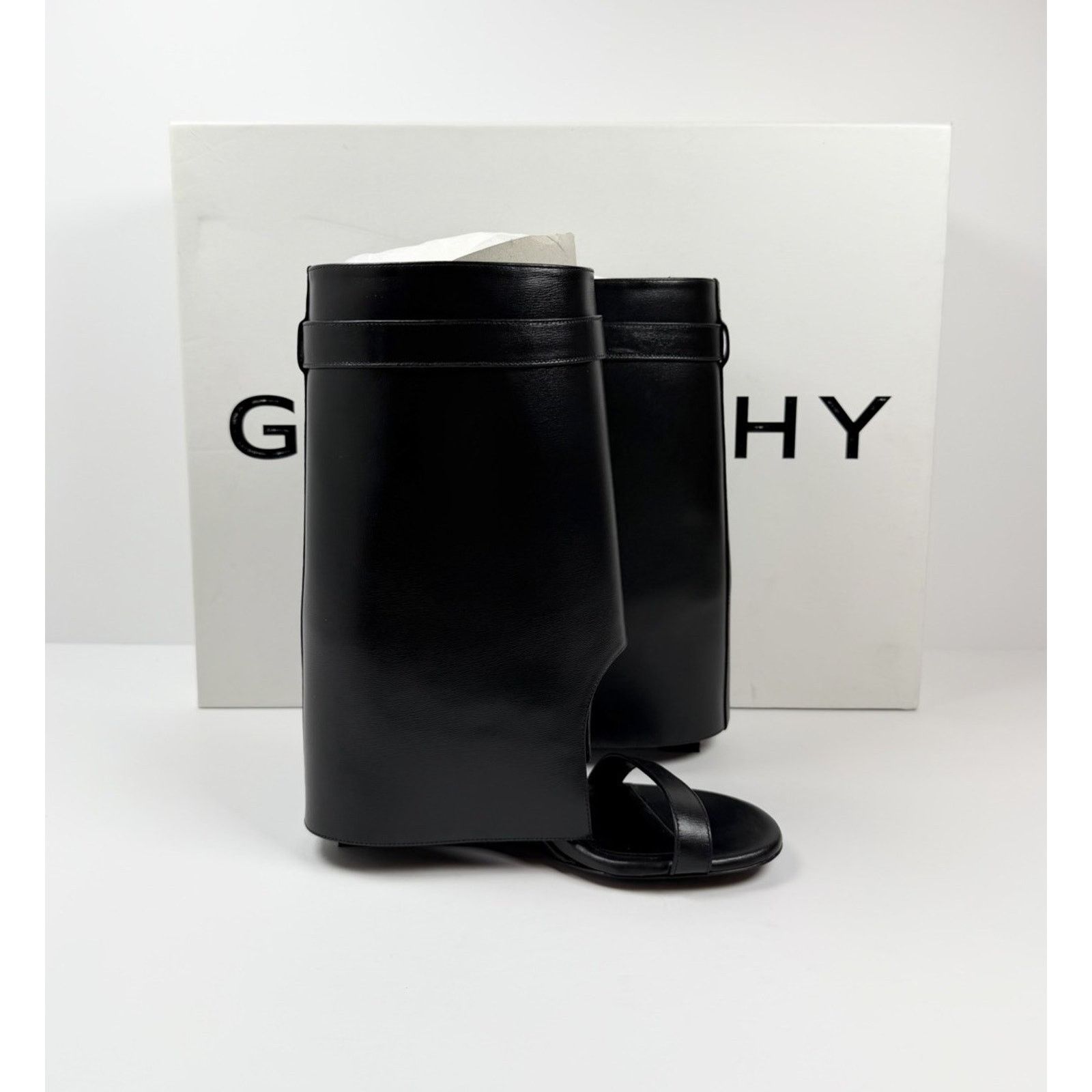 Givenchy Size 37EU/7 - Givenchy Shark Lock Ankle Boots Leather Size US 7 / IT 37 - 6 Thumbnail