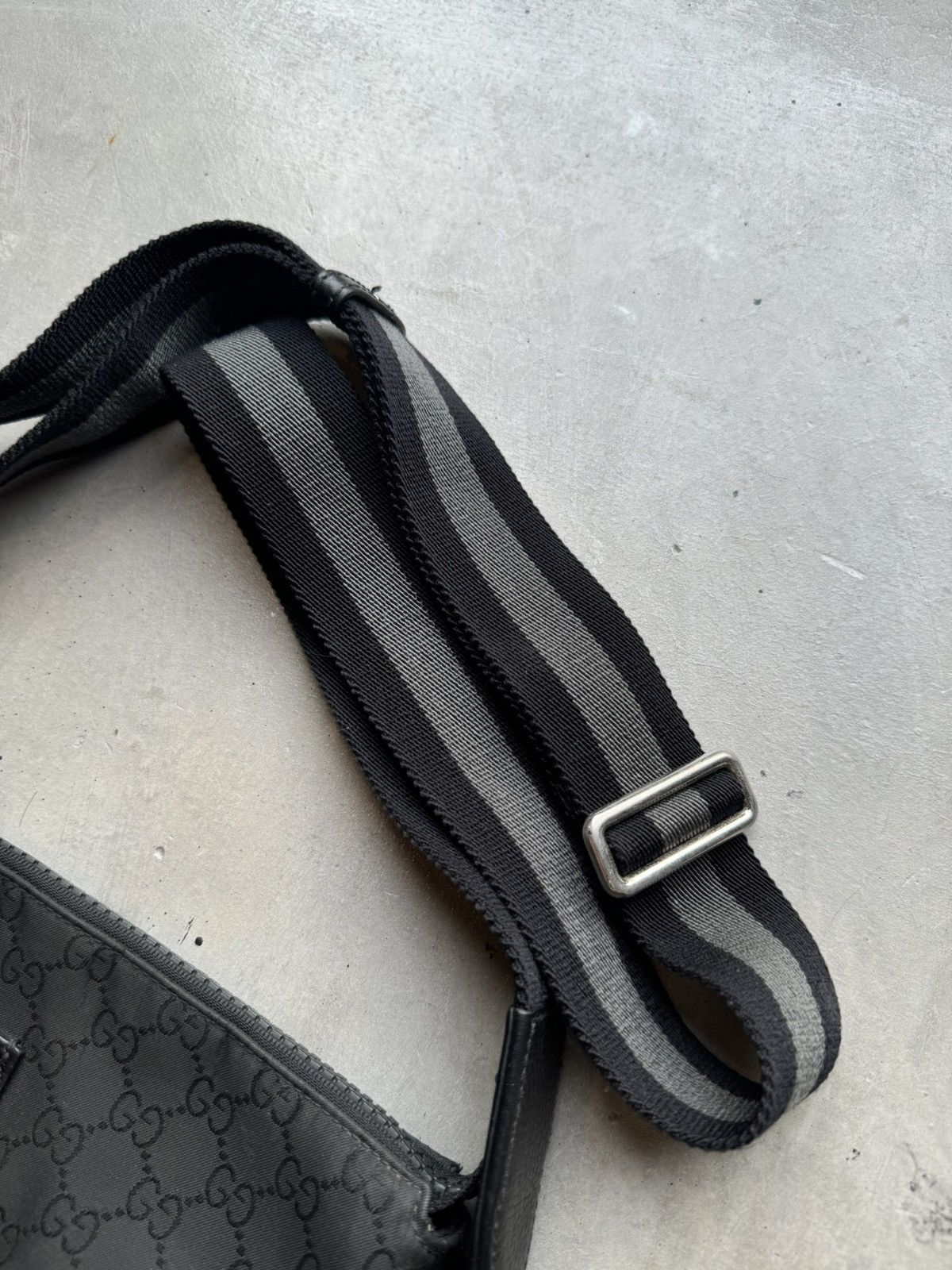 Gucci Gucci Black GG Nylon and Leather Messenger Bag Size ONE SIZE - 5 Thumbnail